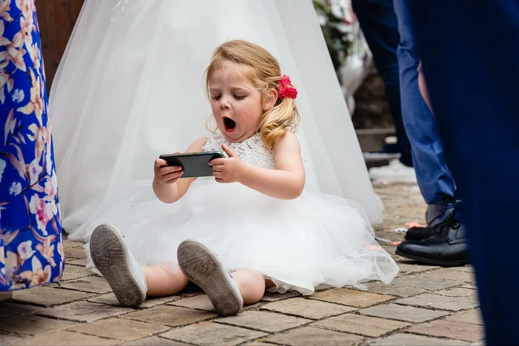 Documentaire fotografie is geen stijl &mdash; het is een manier van kijken.

We verwarren documentaire fotografie soms met een bepaalde look: grauw, rauw, zwart-wit, korrelig, artistiek. Maar dat is het niet altijd allemaal. Het gaat niet om hoe je f