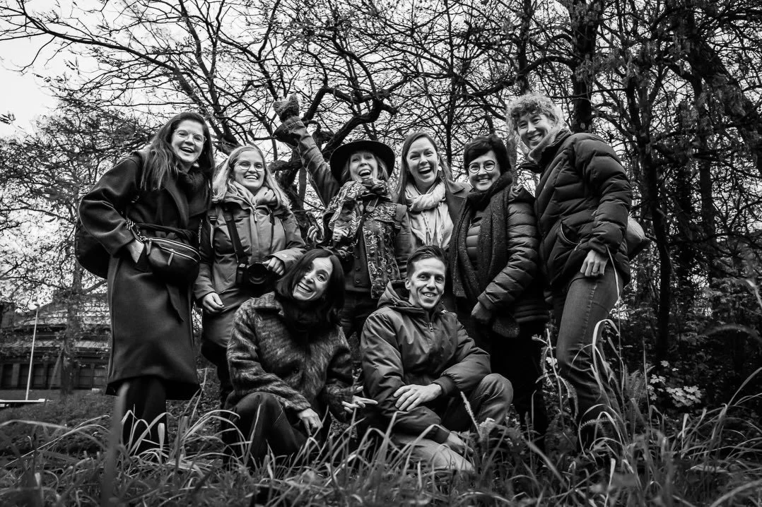 De eerste online live sessie van Catch the action zit erop voor dit jaar. 🔥 Vele van deze fotografen op de foto waren er ook weer bij.

Ondertussen zijn sommige onder hen al 2 jaar trouwe studenten. @tinek_photography vertelde als ancien in CTA dat 