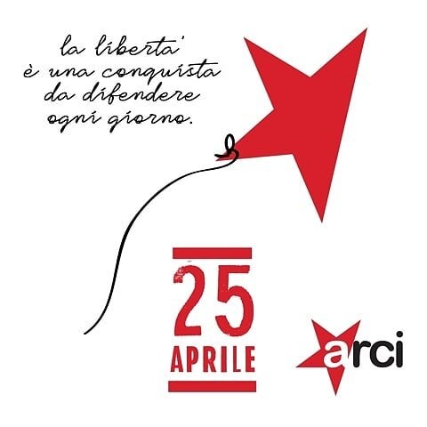 LIBERTA'_
Siamo liberi di essere noi stessi? Non sempre. Spesso abbiamo pensieri limitanti o restiamo intrappolati nelle ripetizioni, in dinamiche che sono sempre le stesse. In alcune famiglie, certe storie si ripetono di generazione in generazione. 