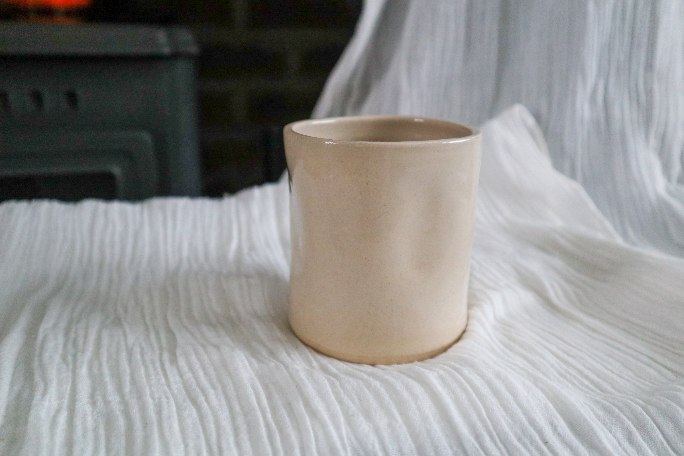 Stone wobble tumbler