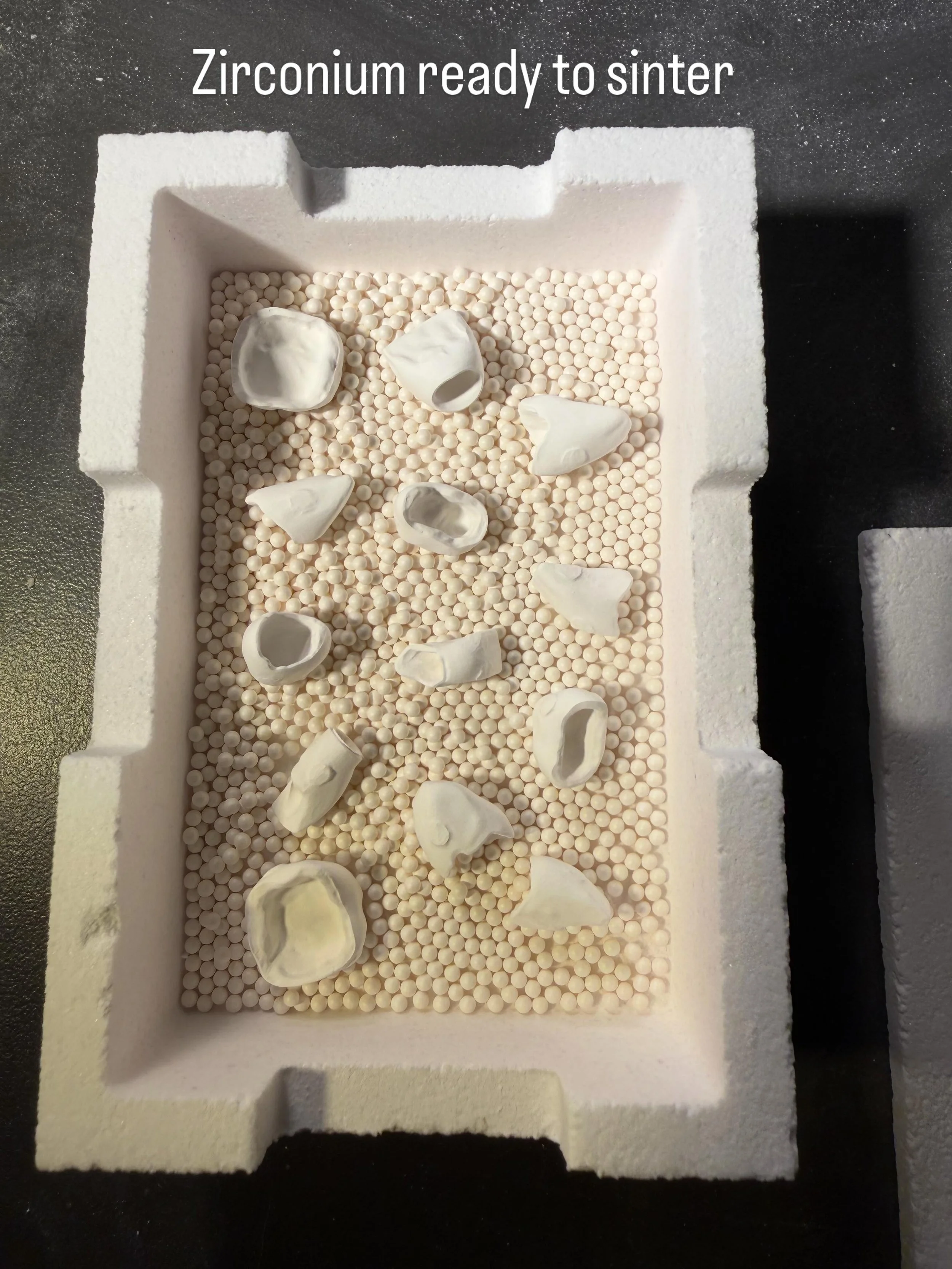 Designed,milled and finished all in house @bayviewdentalceramics. Zirconia crowns bridges inlays  onlays and veneers &hellip;.. #vhfe5 #argenzht #zirconia #miyo  #bayviewdentalceramics
