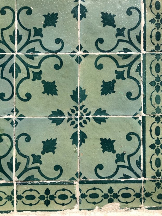 green tile.jpg