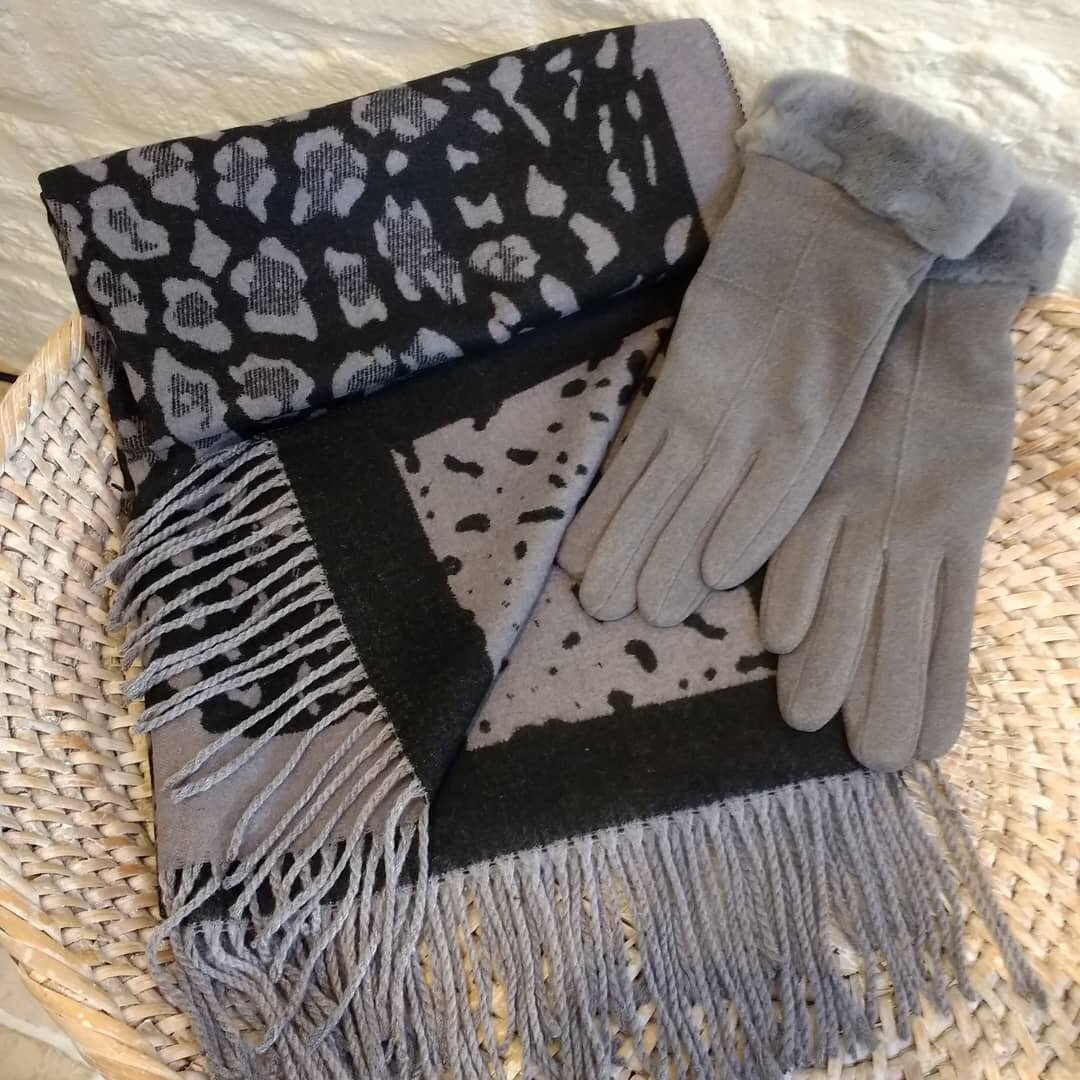 Soft and cosy combination... available from The Cotswold Scarf Company in readiness for the chilly days ahead!