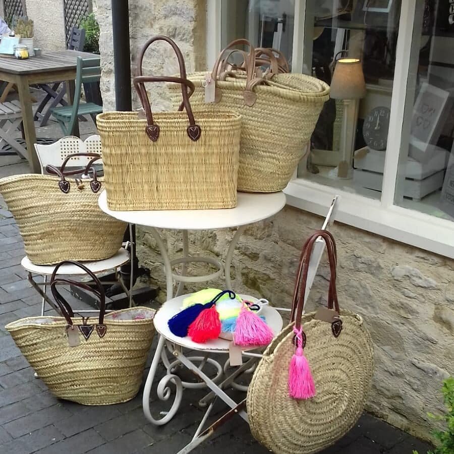 Beach and shopping baskets...bright tassles too! # Cotswolds # Cirencester #