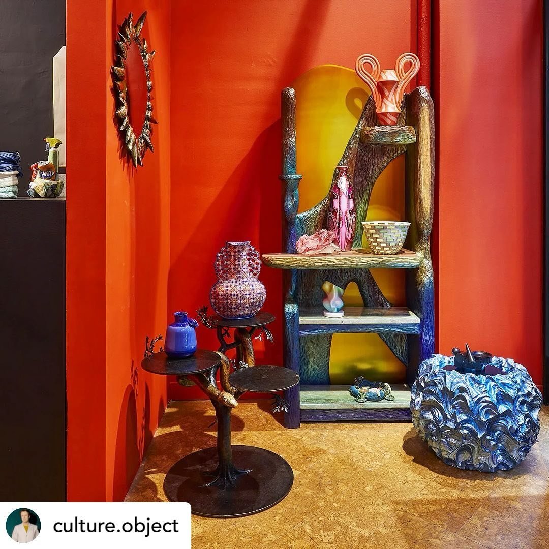 An installation shot of the eye candy that is the final exhibition at Culture Object, so excited to be a part of the show! Can you spot my vase?

Repost &bull; culture.object THE END: Expanded Field Art, the final exhibition at the gallery&rsquo;s cu