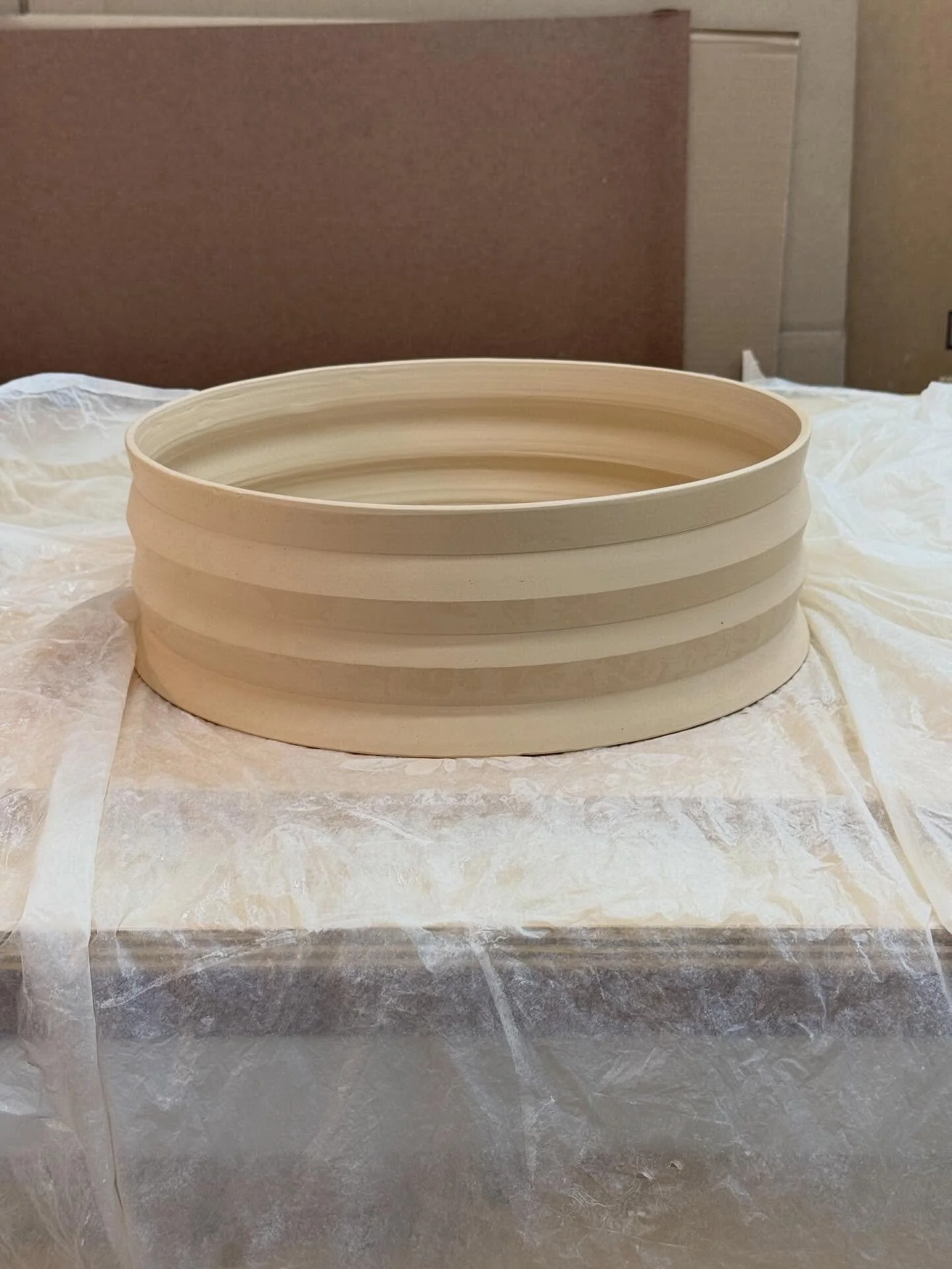 This is the story of a sconce prototype&hellip; First time I&rsquo;m ever building a structure out of slabs and it&rsquo;s fun! It&rsquo;s also upside down so you&rsquo;ll have to use your imagination and visualize it glazed, lit up, and flipped😉

I