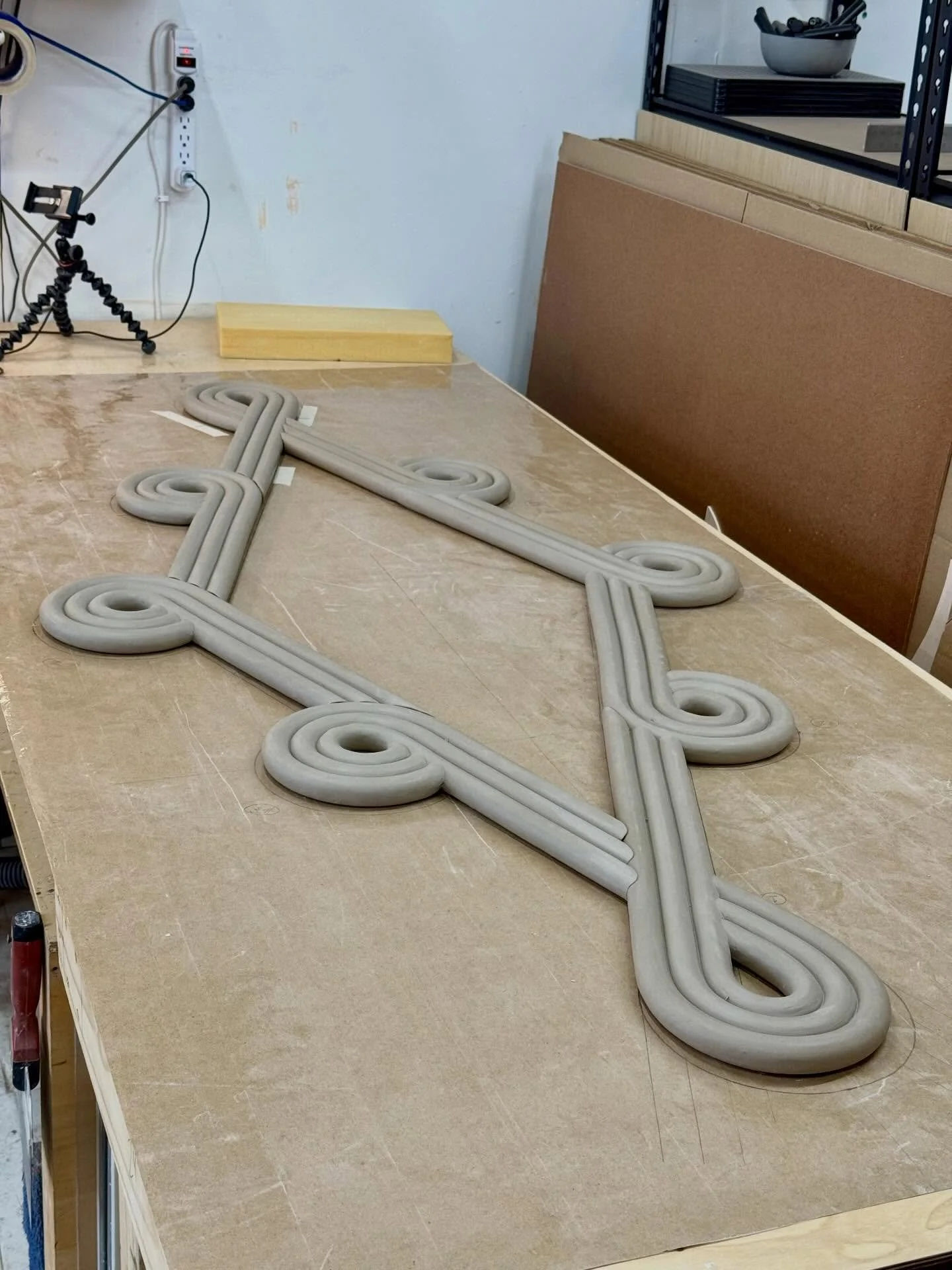 Very large diamond mirror in progress!! This mirror will be made from 8 looping sections and end up around 6 foot tall.

The more sections, the bigger, maybe next I&rsquo;ll try a mirror with 12 sections!!!