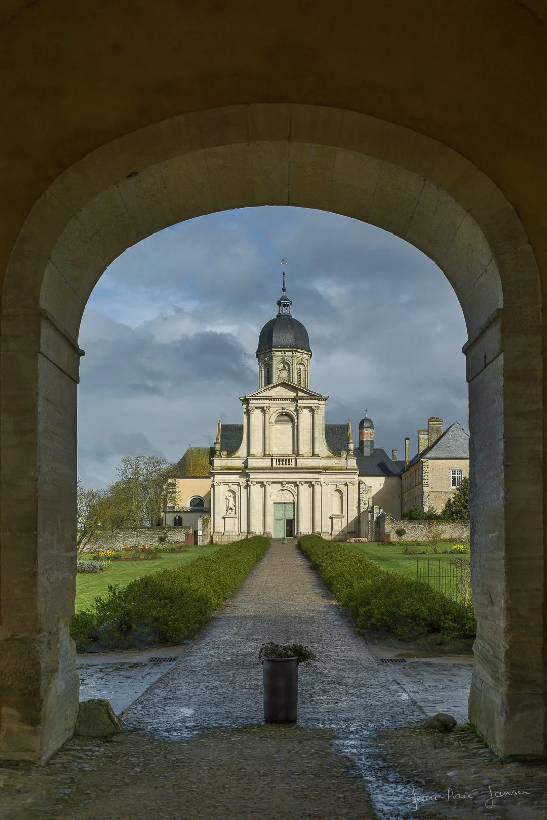 20210127_162741_AbbayeDeMondayeMars2018_©Jean-MarcJANSEN1600px_B0000677-2_1080.jpg