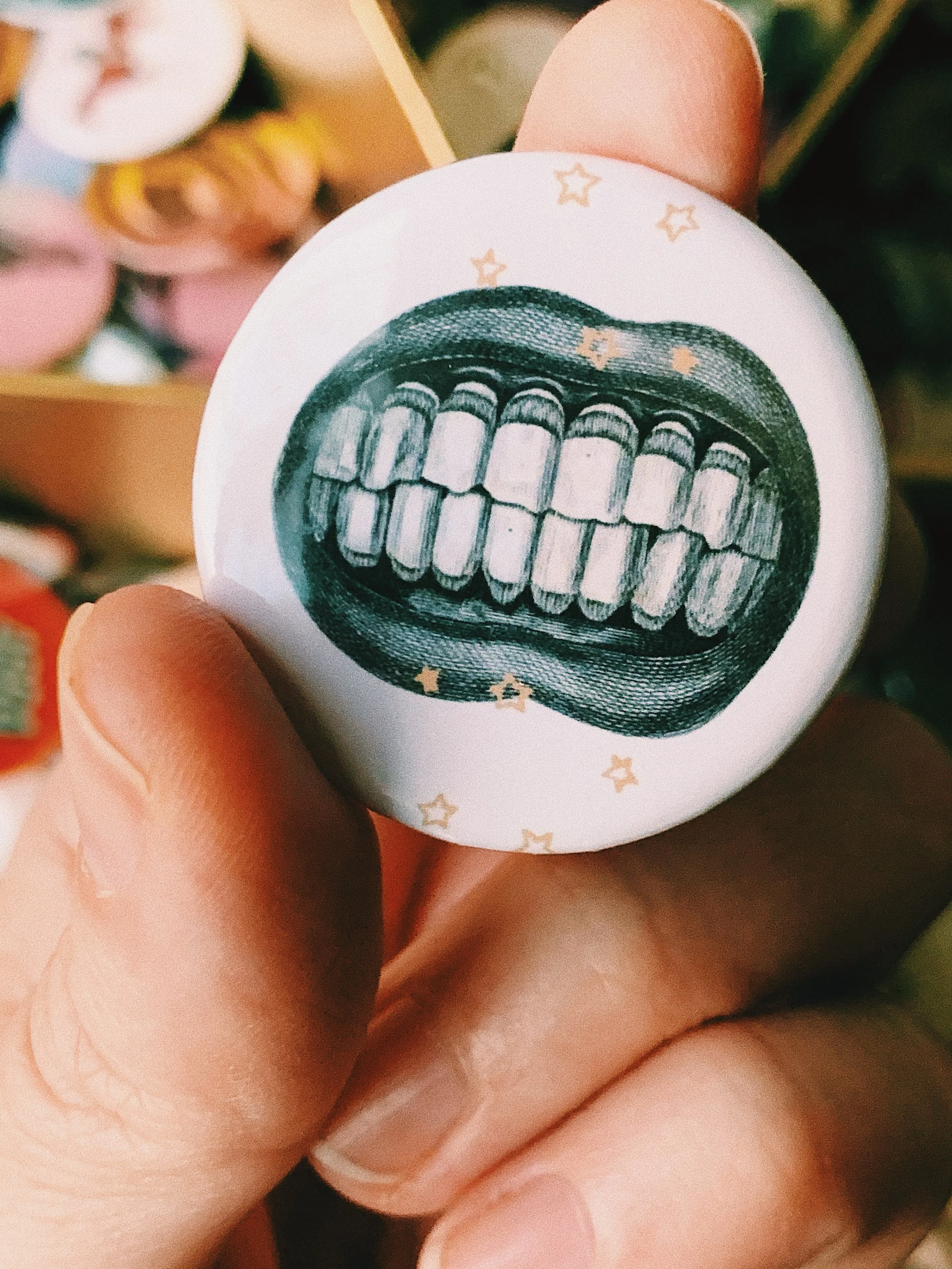 😬 (🫠)