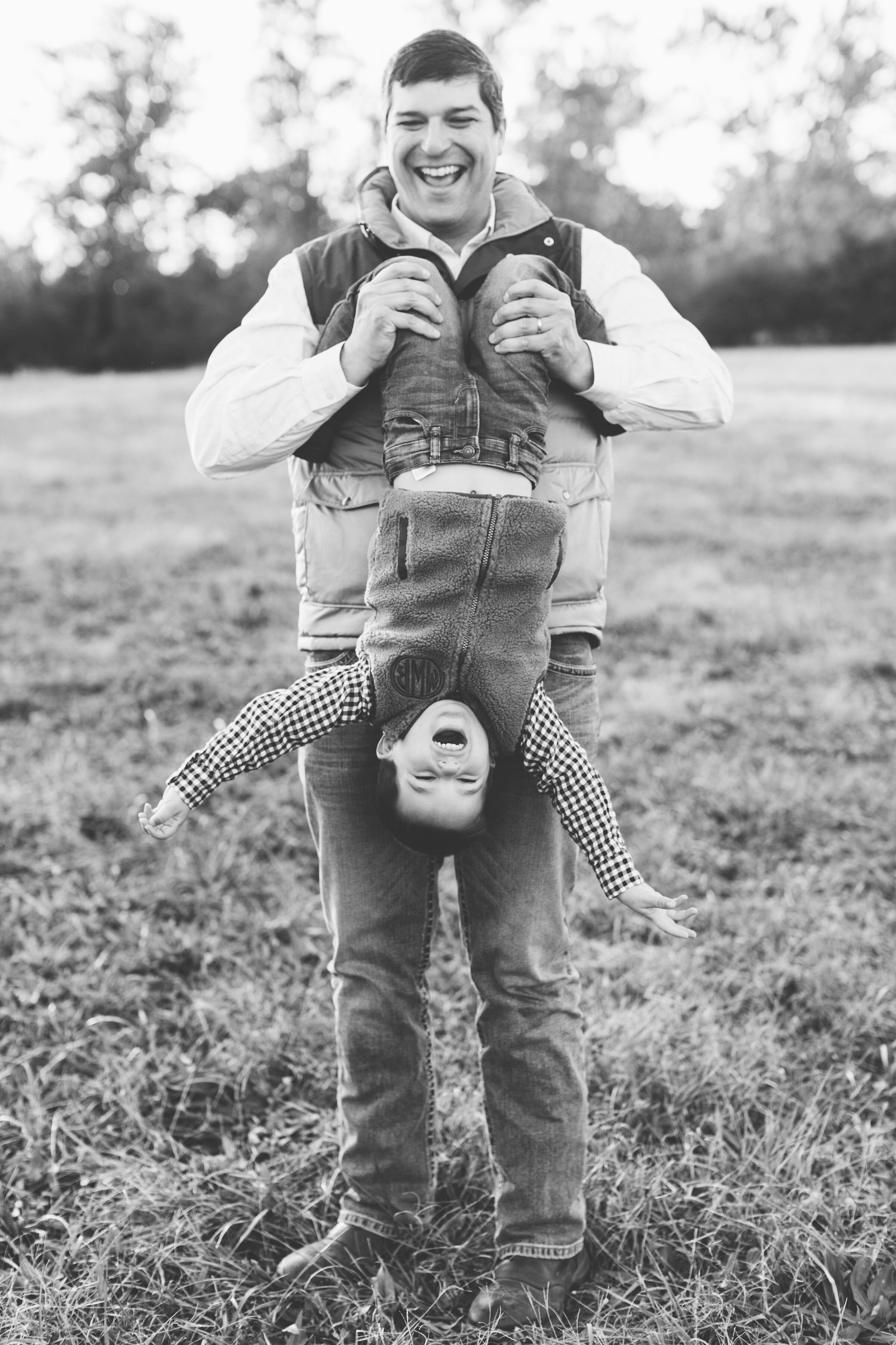 Knoxville-Farm-Family-Photos-in-Halls-at-Sunset.jpg