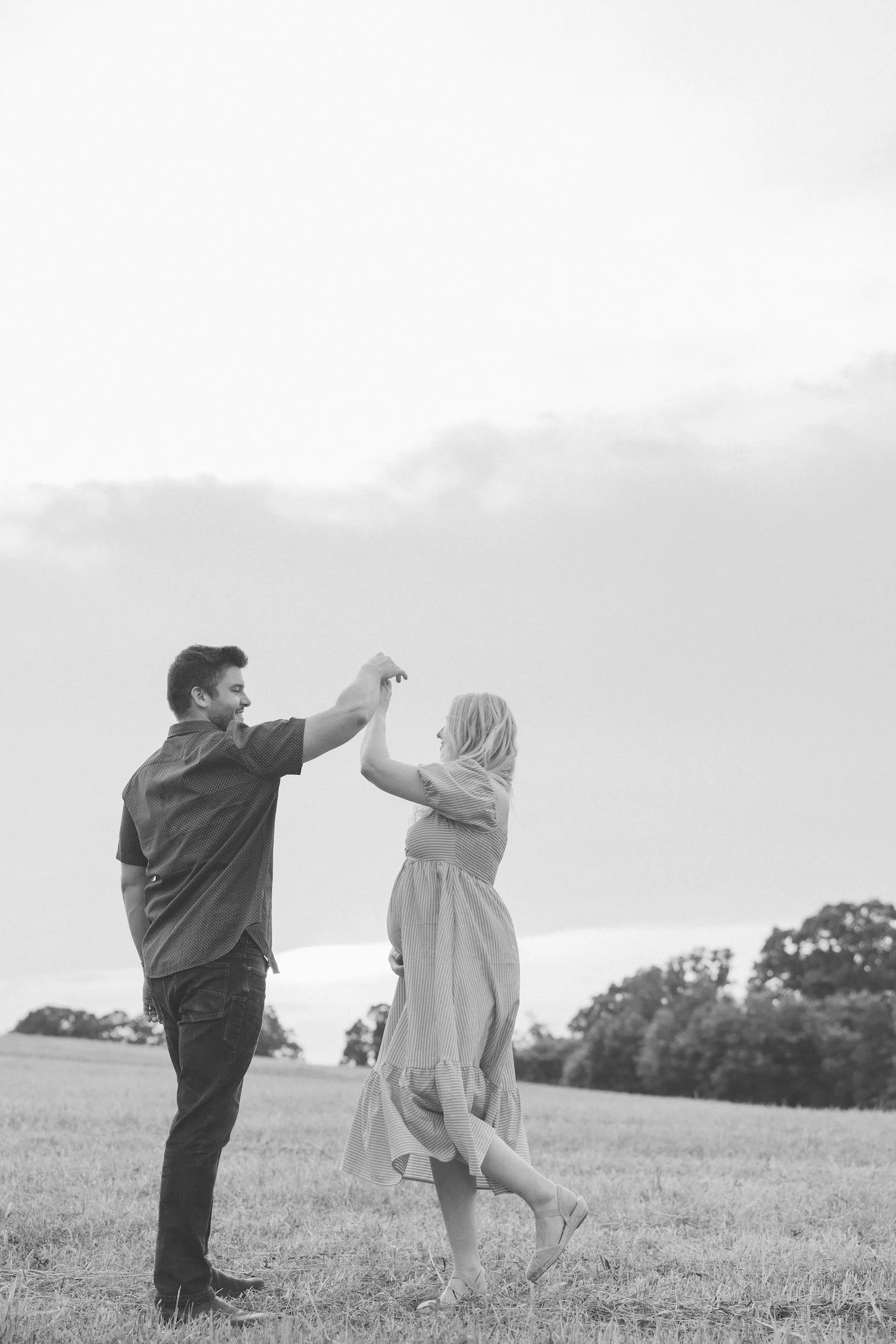 Knoxville Horse Farm Maternity Portaits _SuzyCollins-1089.jpg