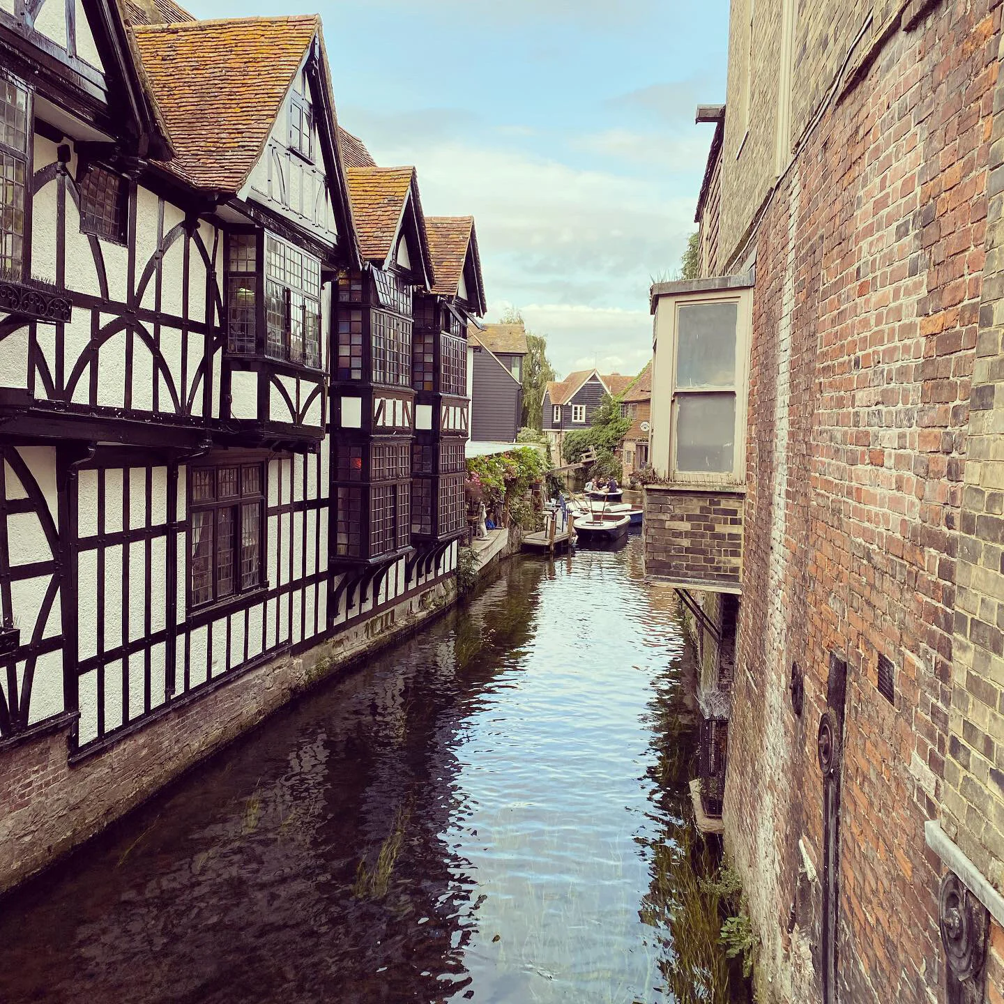 中世の雰囲気の残る街カンタベリーを歩く