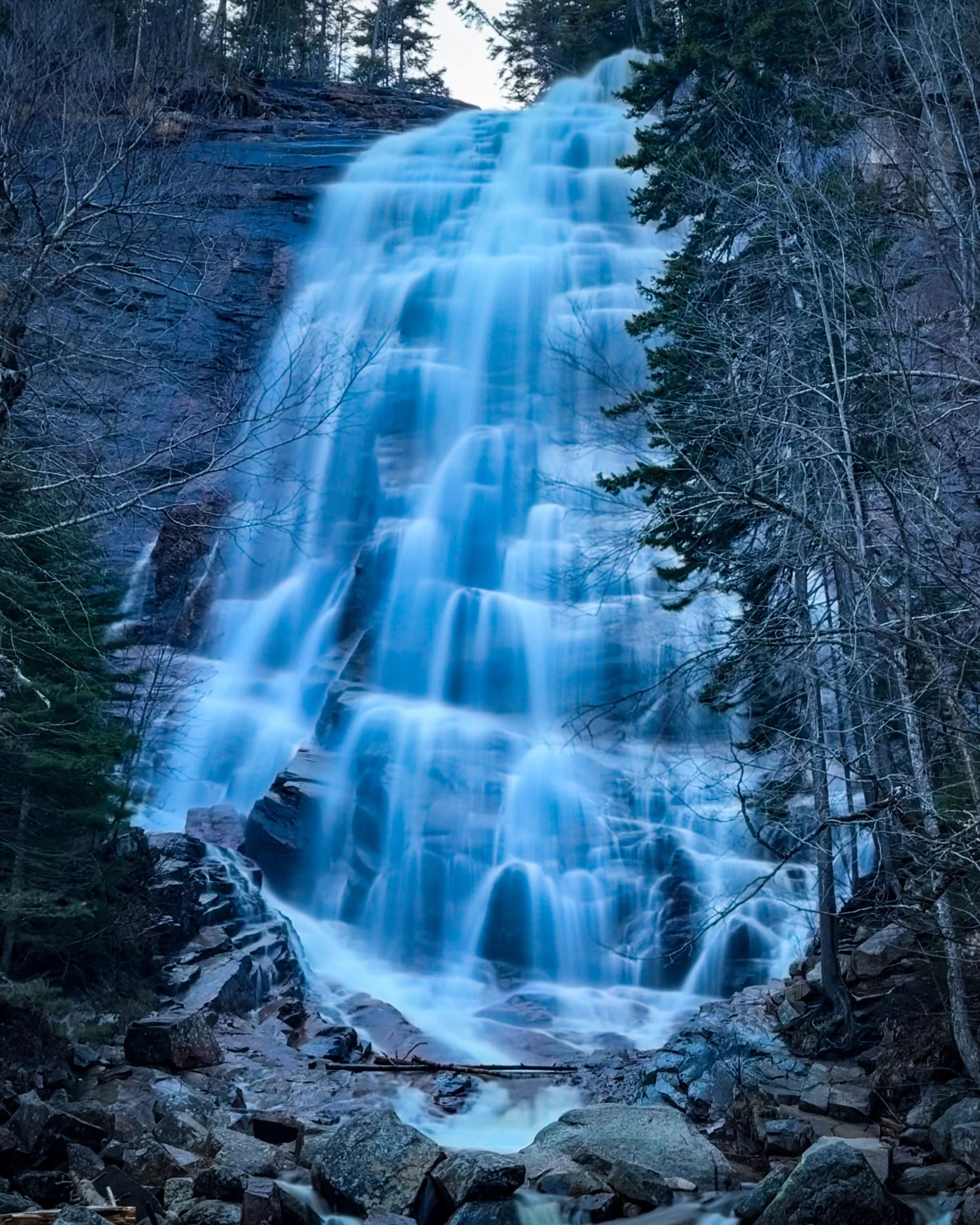 Arethusa Falls and Frankenstein Cliff Loop Hike Offers Mountaintop and Waterfall Views in Crawford Notch