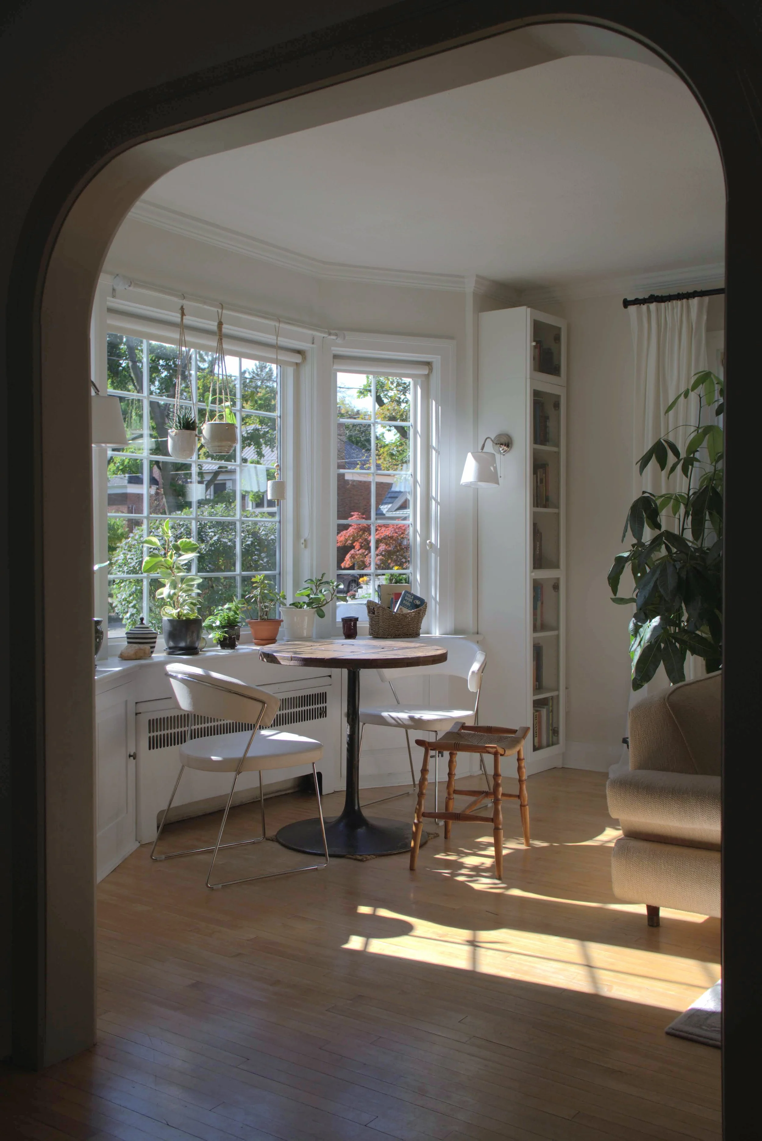 Bay window bistro cafe table - Cheryl Lee Interiors