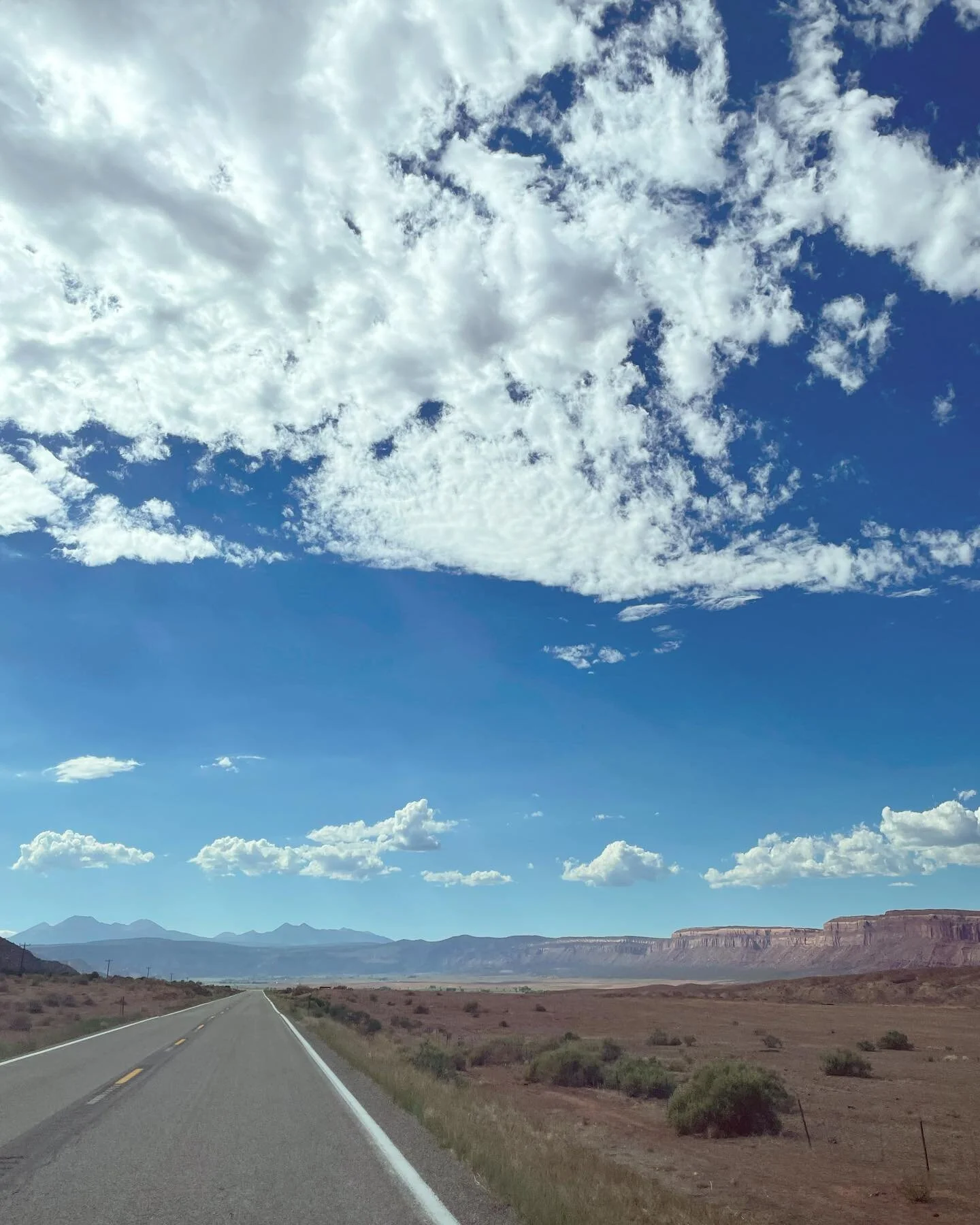 Nothing compares to the feeling of the open road.

We just got back from a overnight road trip, our first time leaving Astrid behind in a year!

Any guesses as to where we were headed here? Check our stories for a clue 😉

#movinghomeswithus #travel 