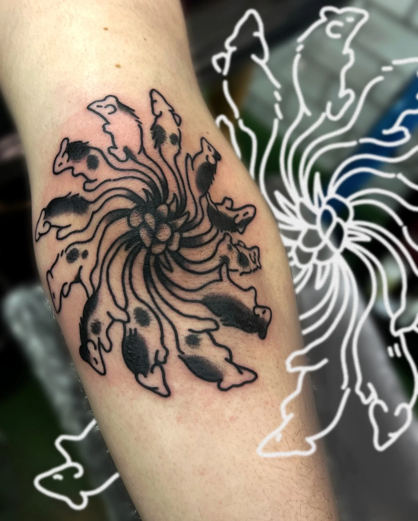 all hail the rat king 👑 🐀 crazy cool elbow piece done yesterday in @greetingstattoo 🌟 thanks for the trust and for sitting like a warrior, kerr! we also did a custom elephant to accompany a goldfish from a couple years back 🐘 

i work in BRIGHTON