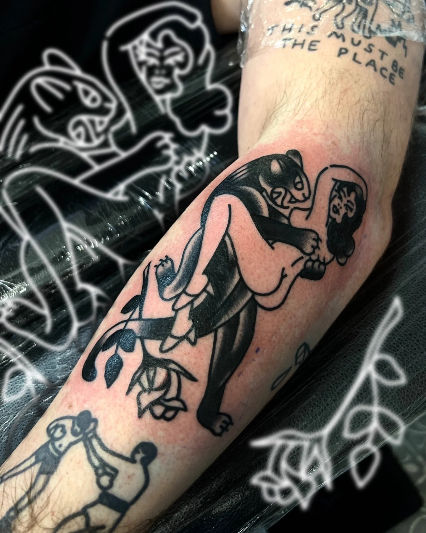 another productive day session for the lovely jamie, made during my guest spot @heartlesshandsclub ! thanks for your trust and dedication to build up both your sleeves with me 🥇 we also did another day session the following month in bristol, im very