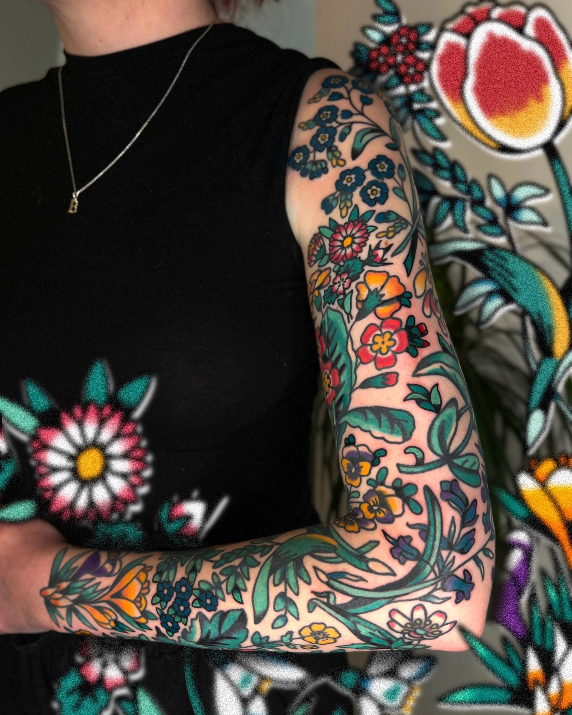 🌷 FULL COLOUR BOTANICAL SLEEVE 🌷 

this wonderful project is one of my proudest achievements in my career so far! an arm-garden of british springtime wildflowers 🌷 I cant thank Bee enough for their commitment, strength and trust. i couldn't be hap