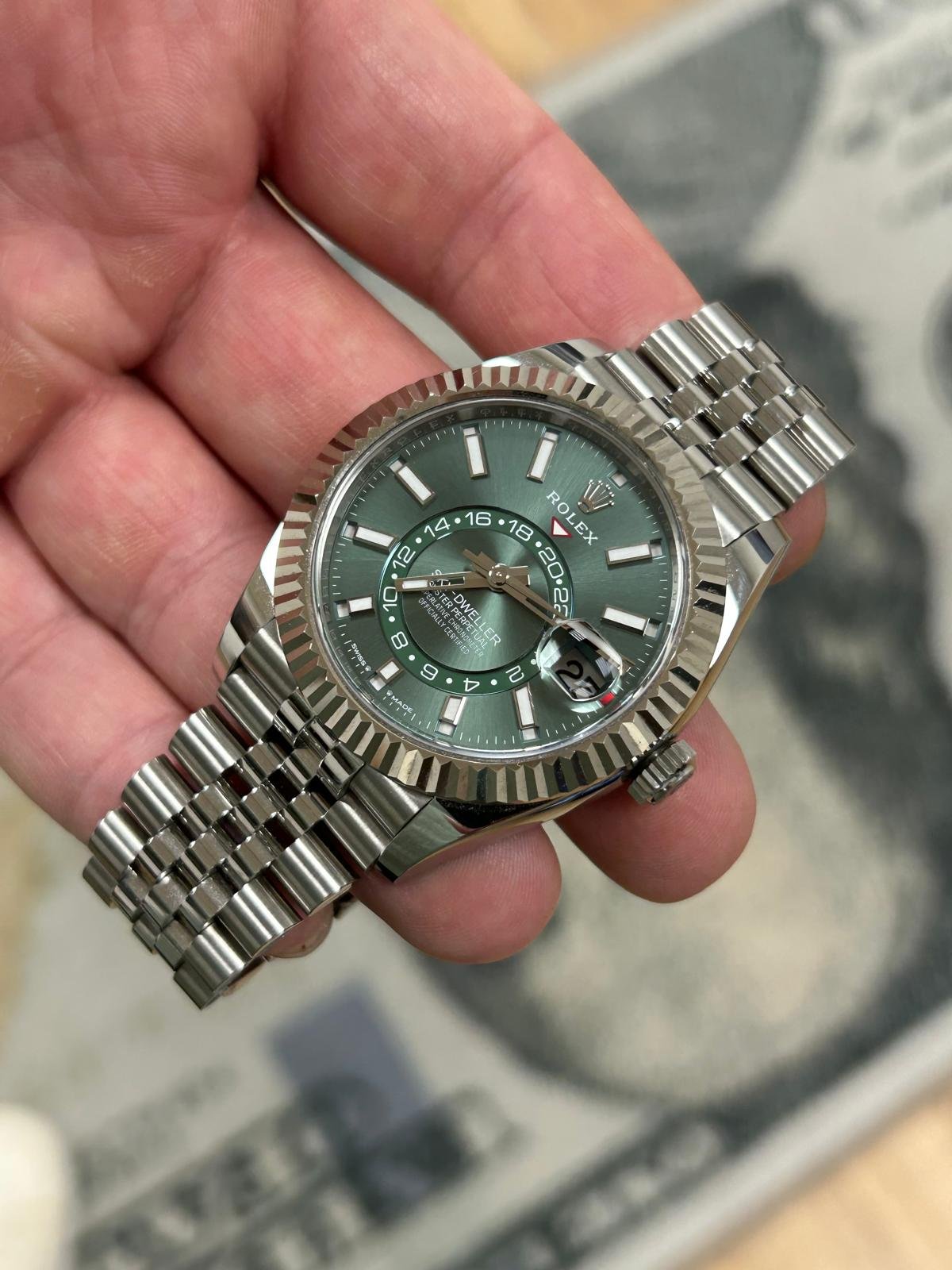 WhatsApp Image 2025-12-31 at 12.56.54 PM (6).jpeg