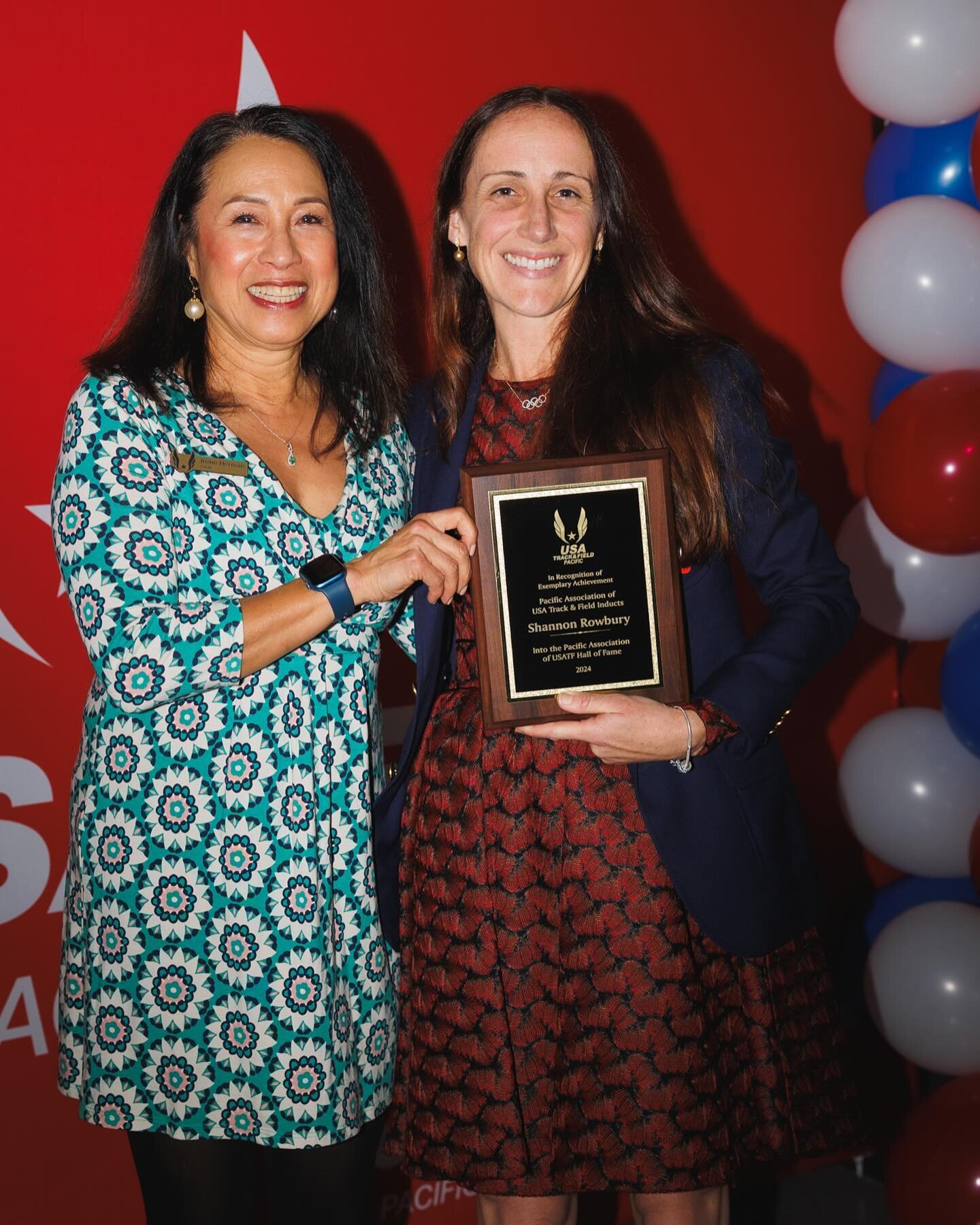 HOF &hearts;️🤍💙

Reliving this special night thanks to the 📷 from @sjandersonla (and my own candid cam 😝)

Any award means a lot, but when it comes from your peers, the ones who&rsquo;ve watched you grow up, now that&rsquo;s extra special.

Even 