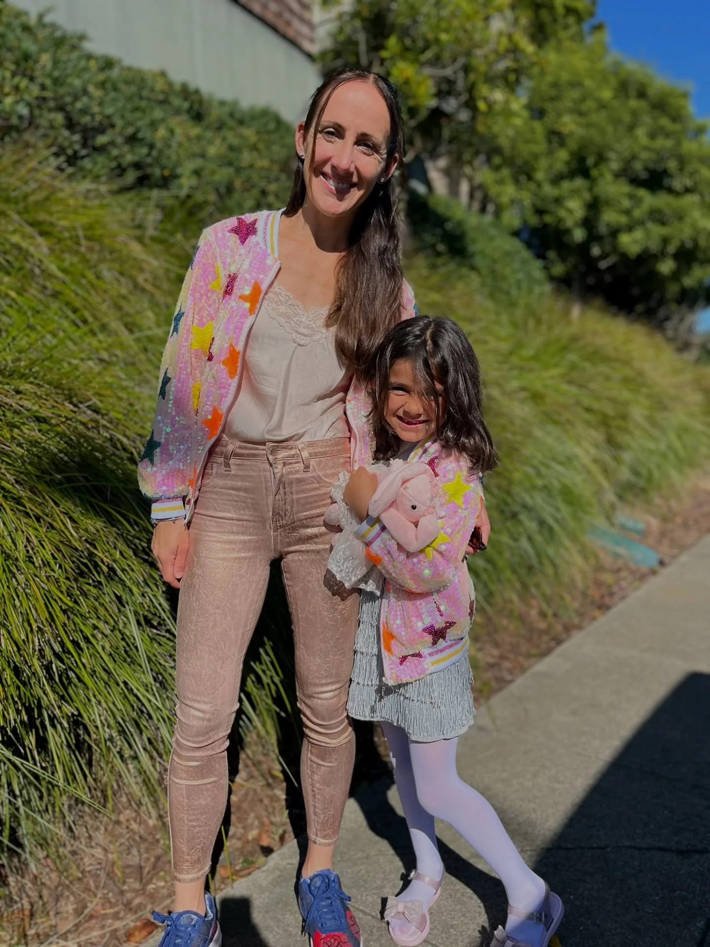 Nothing better than a little sparkle and time with my favorite girl ✨
Taylor Swift energy meets girl mom joy 💕