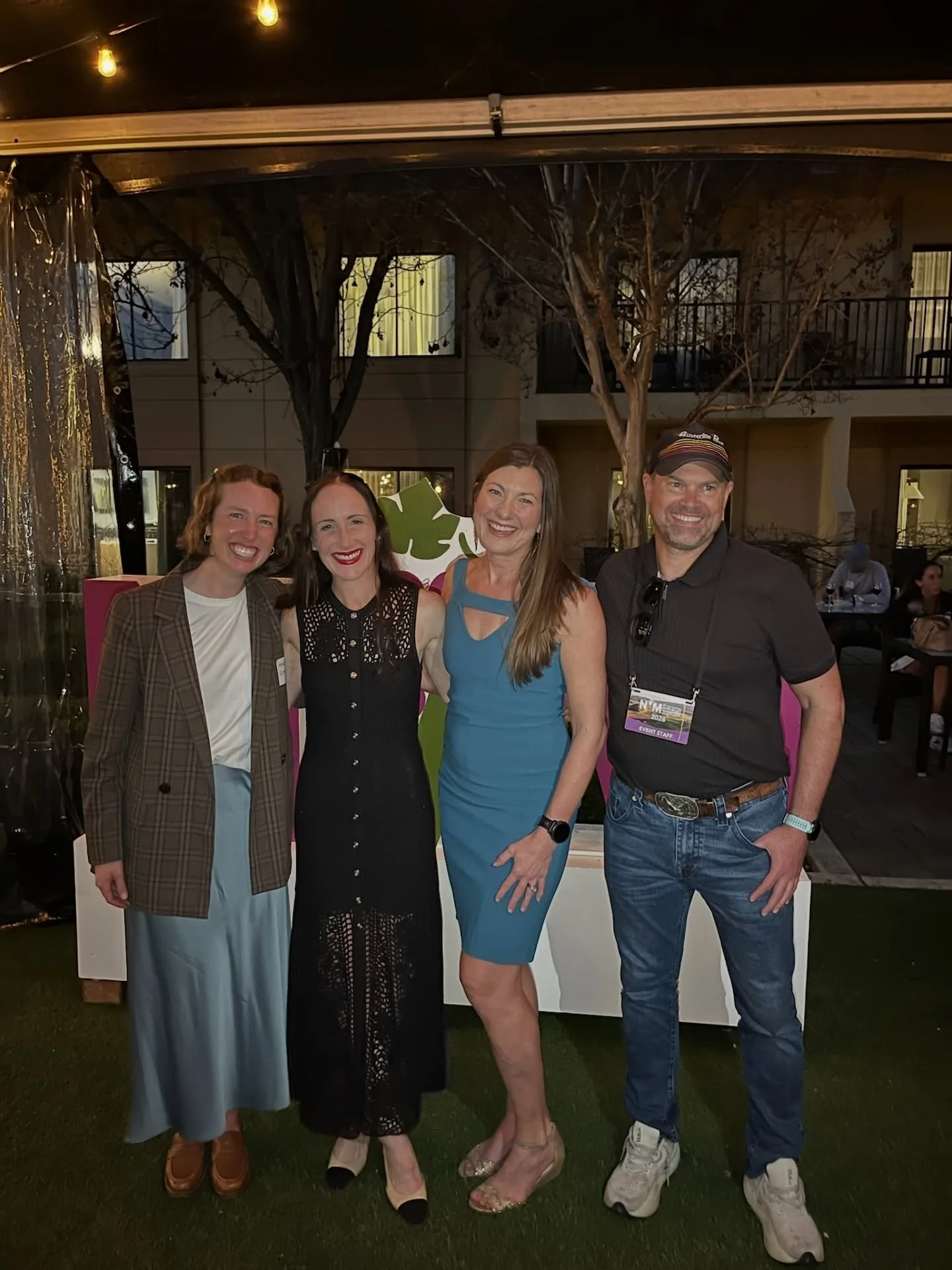 A little throwback to Napa Valley Marathon weekend. 🍷
Such a fun evening with great people and finally getting to spend time with my co-author Jess again!