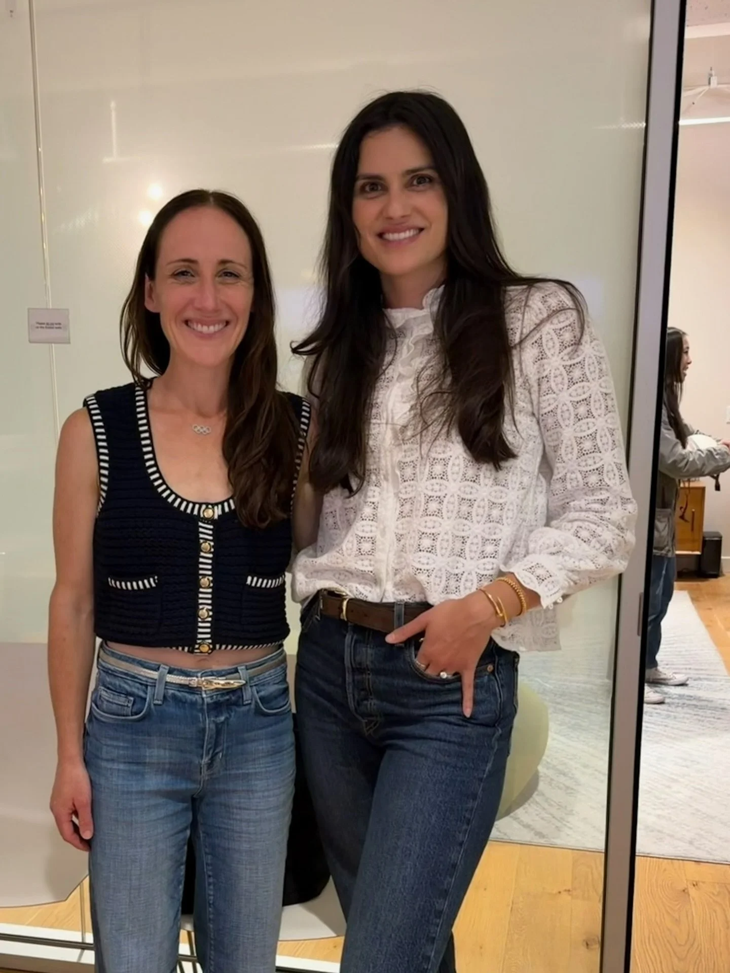 Some rooms just feel different.

Got to spend an evening with the @kincitymamas last month &mdash; mothers, mothers-to-be, women on the edge of that chapter. Every single one of them showed up fully.

This is exactly why Strong as a Mother exists. 📖