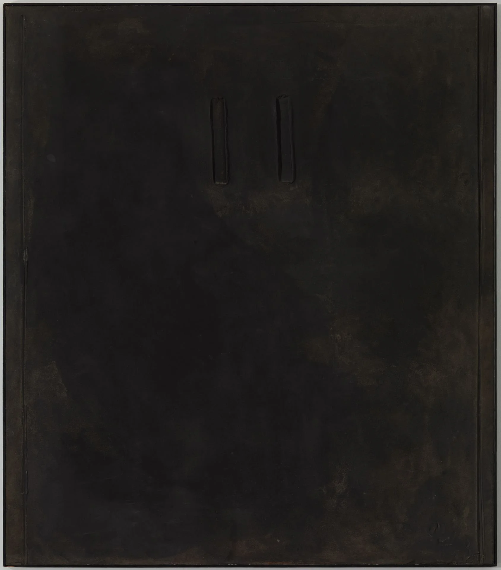 Antoni Tàpies / Negre amb dos entallaments (Black with Two Carvings)