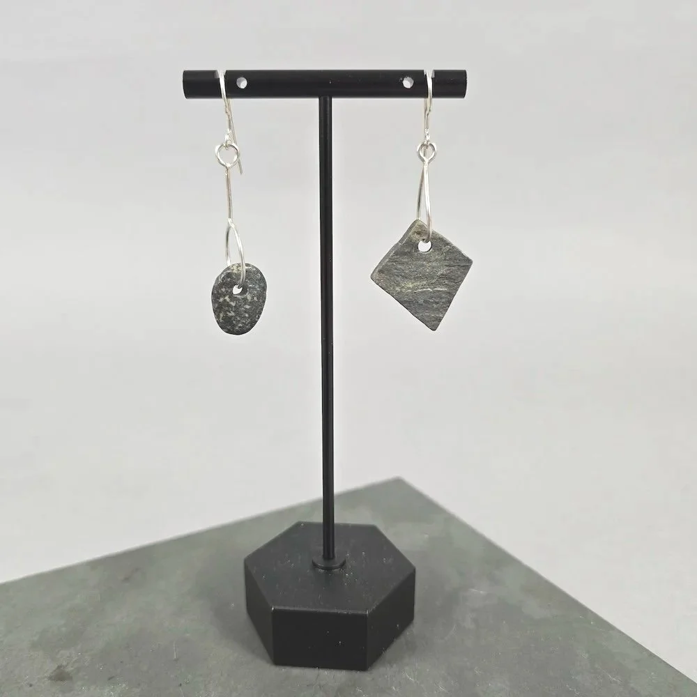 pebble-earrings-2-hanging.jpg
