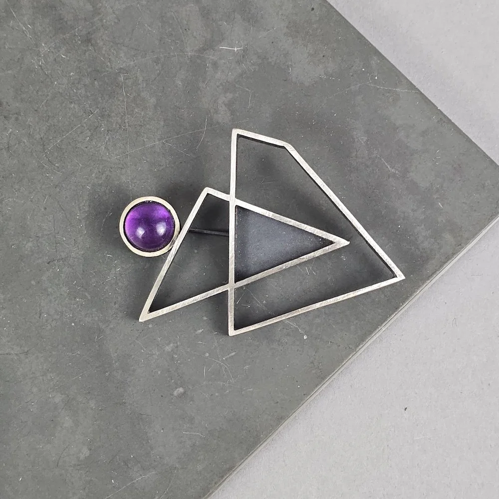 Brooch-round-Amethyst-2.jpg