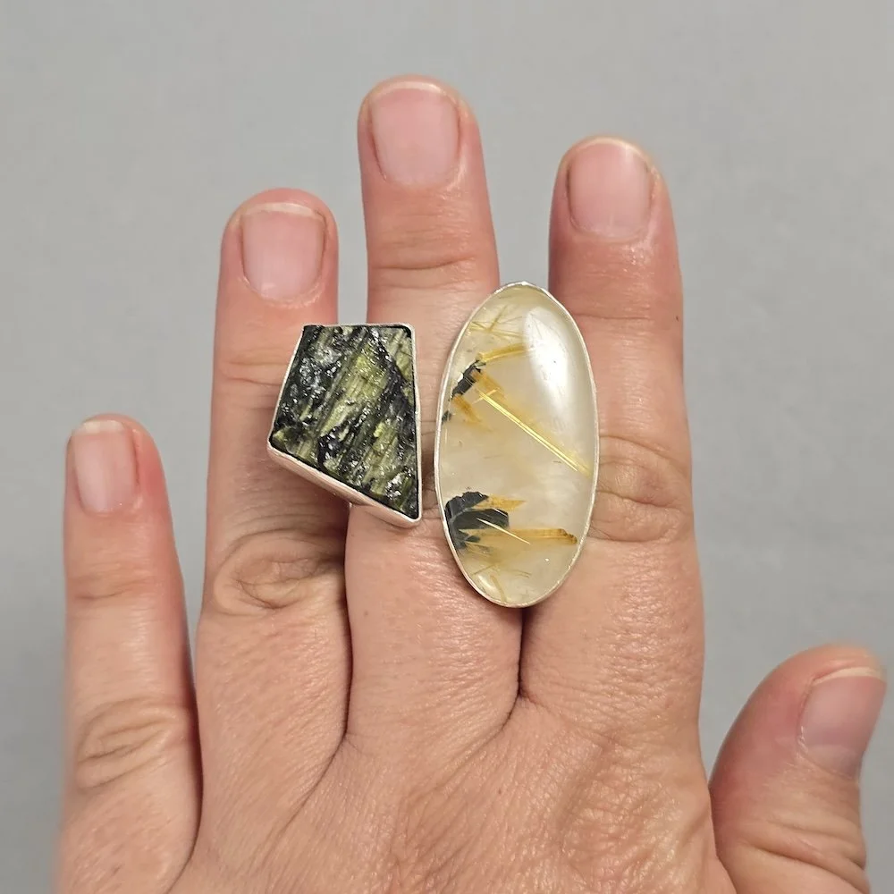 wraparound-ring-rutilated-quartz-green-tourmaline-hand-2.jpg