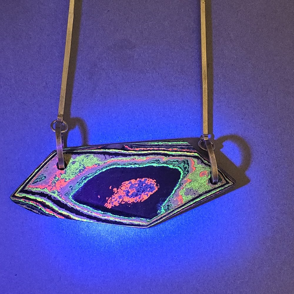 slab-necklace-highway-sign-paint-glow.jpg
