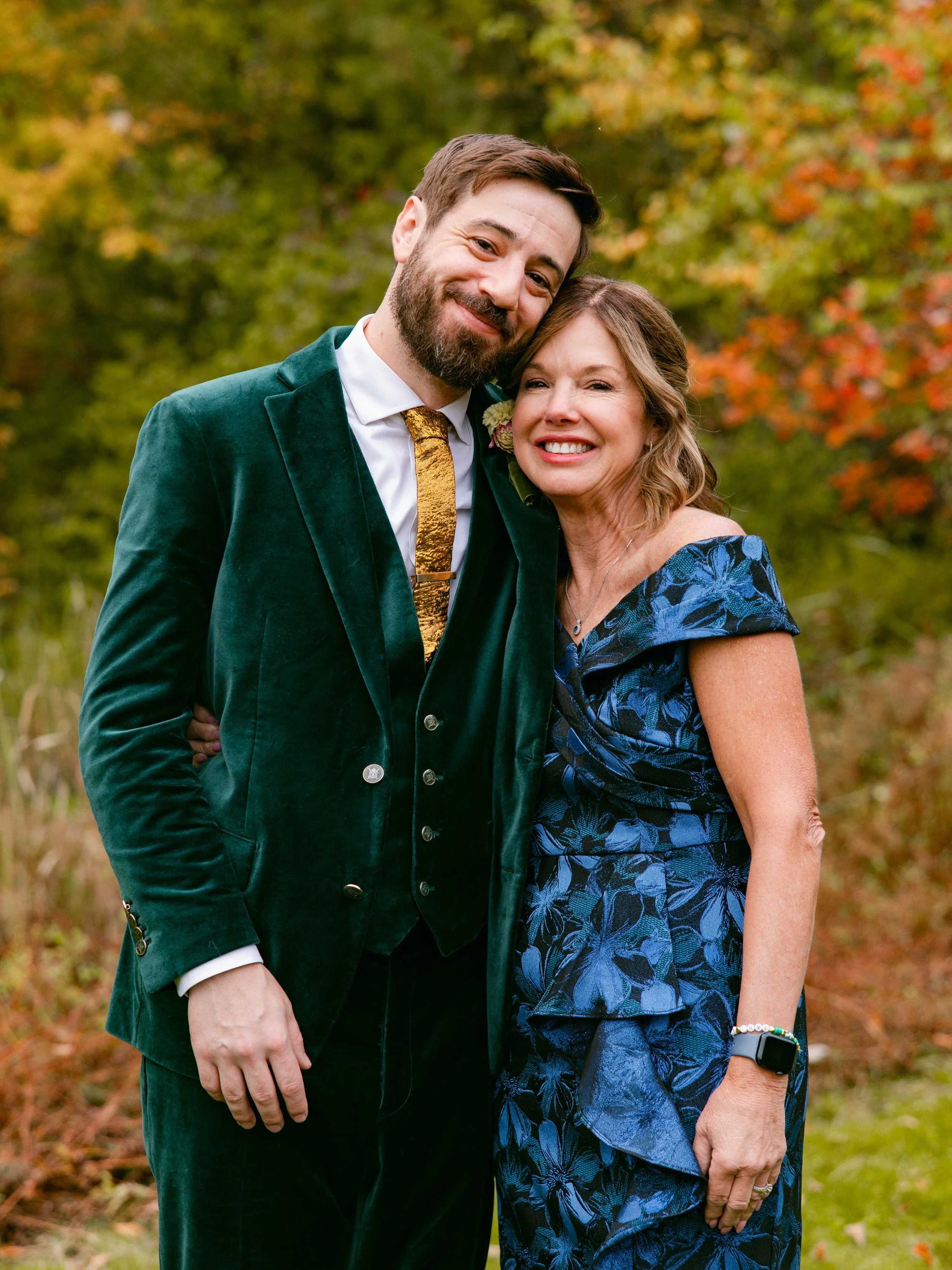 Love you, mom :)

Thanks for making me. Life is good. 

I&rsquo;m tagging both of your instagrams because I still don&rsquo;t know which is the right one 💙💙💙

(First two photos by @photojuice)