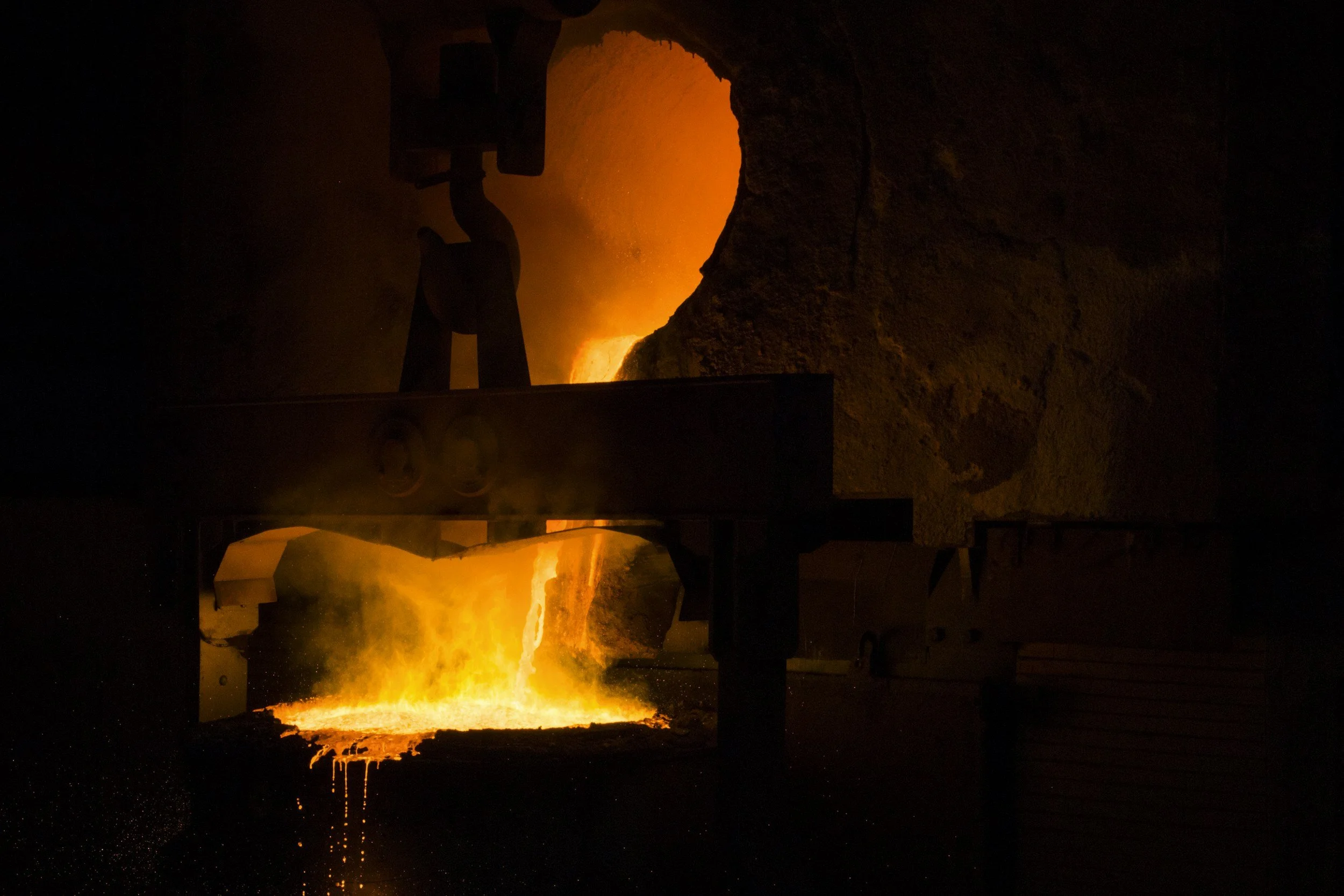 Steel making furnace