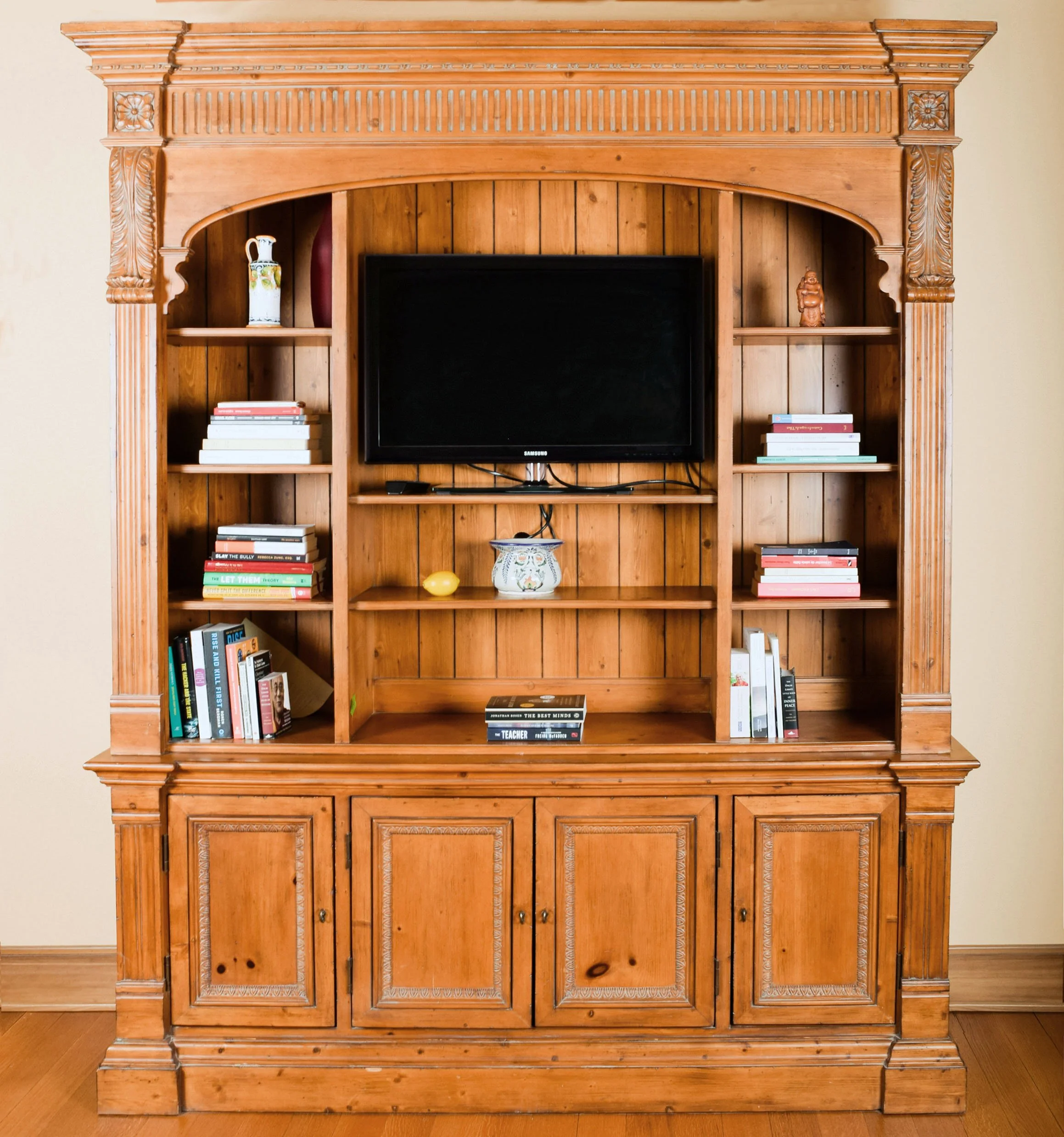 Ethan_Allen_Pine_Bookcase_3.jpg