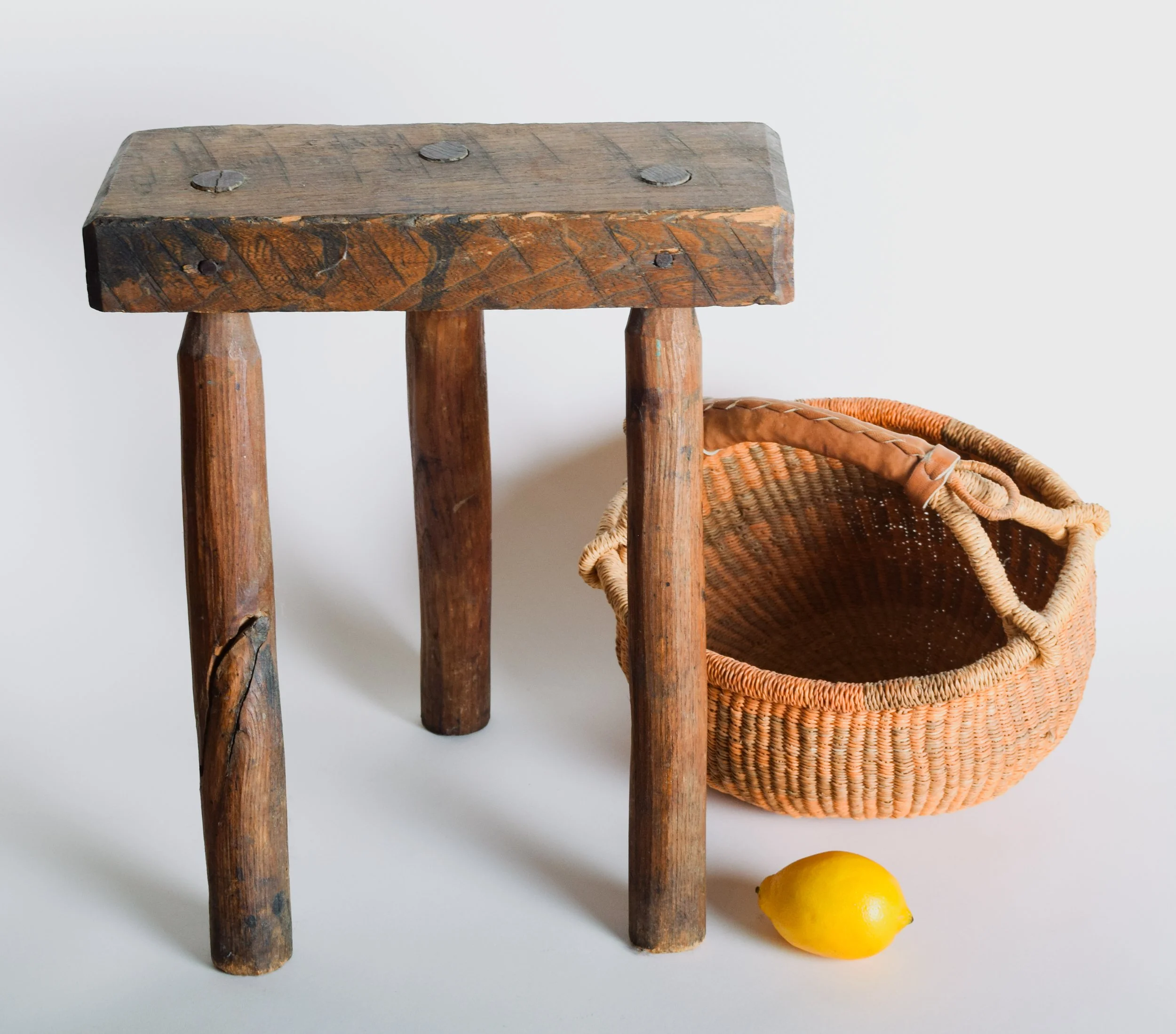 Milking_Stool_Basket_1.jpg