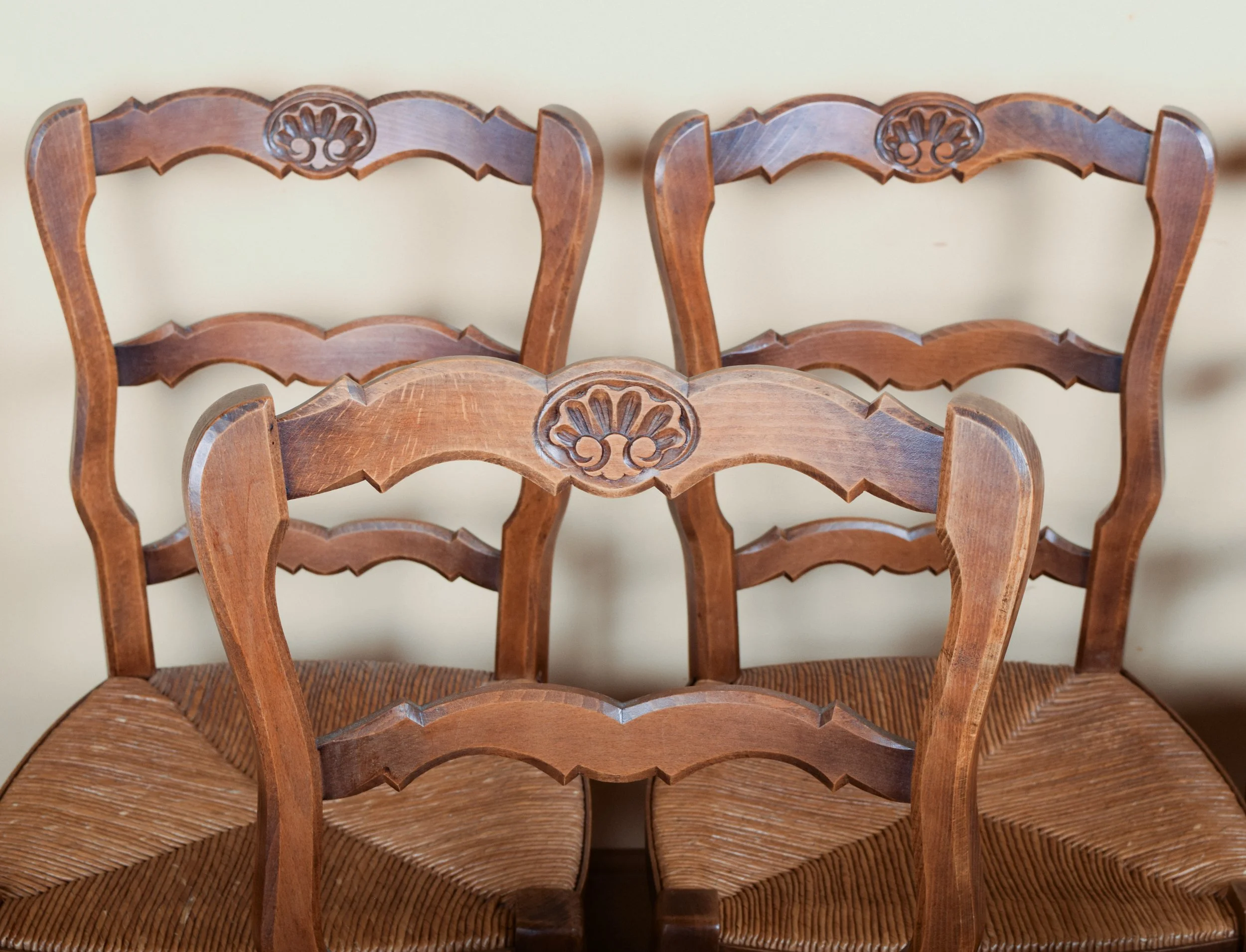 French_Provincial_Chairs_3.jpg