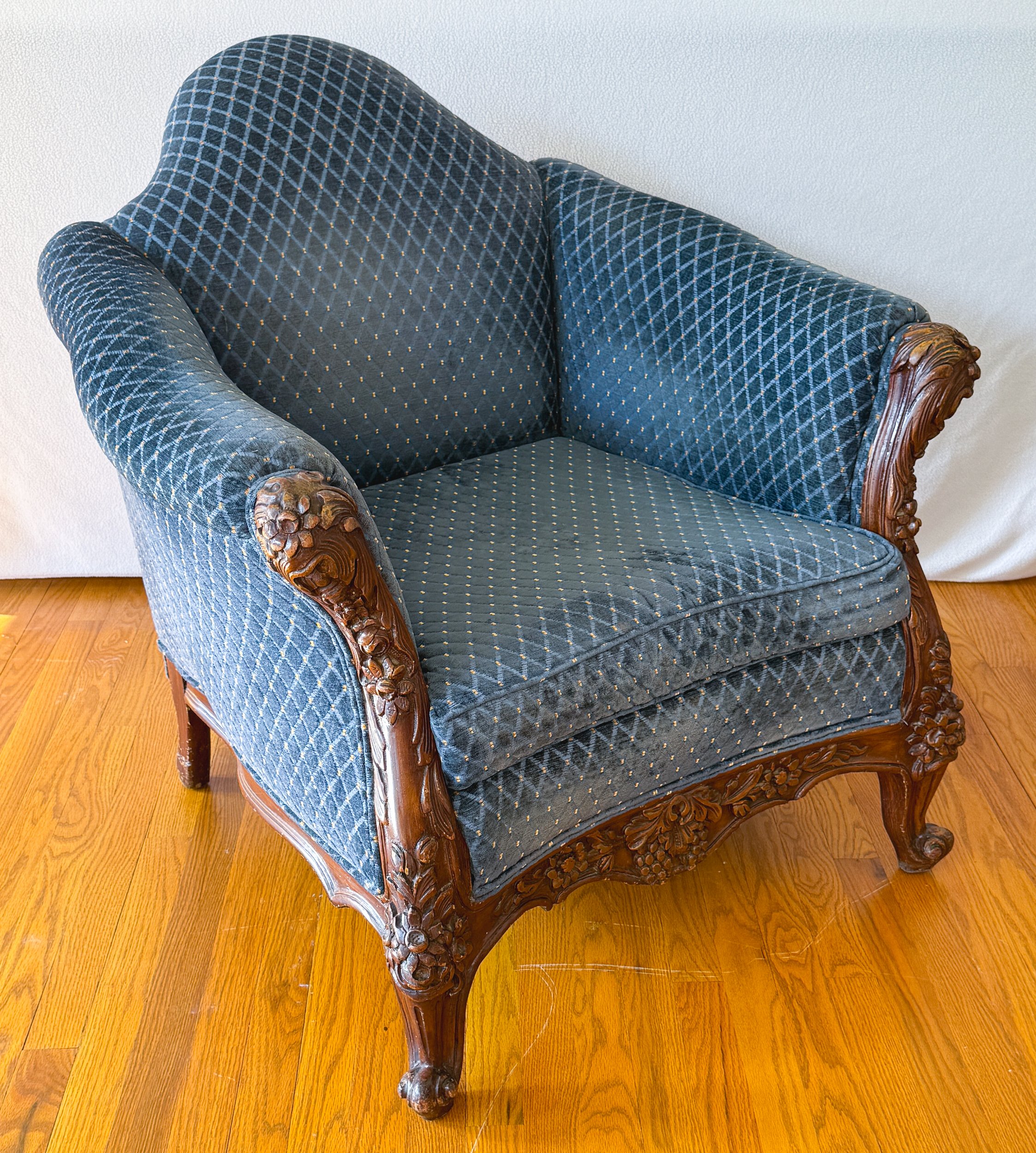 Victorian_Blue_Carved_Armchair_4.jpg