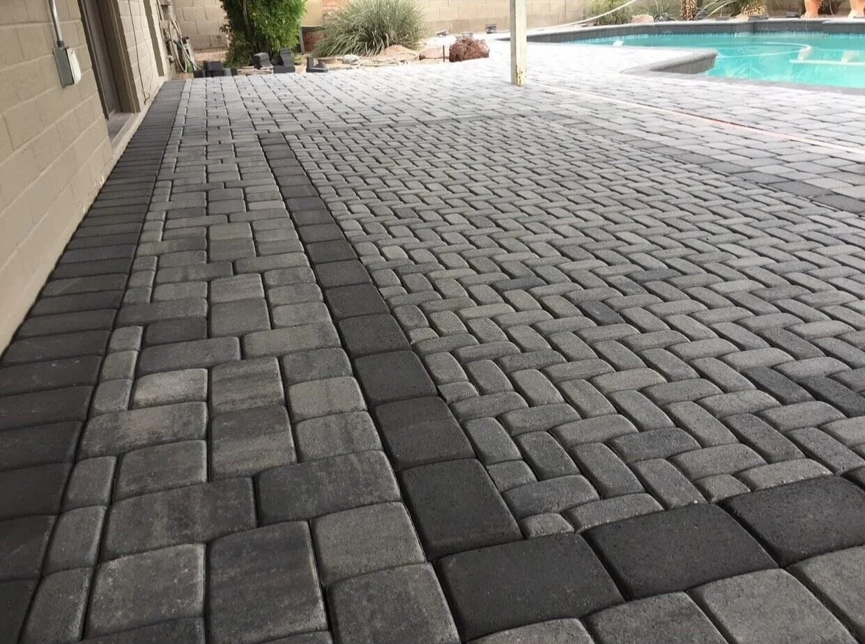 Traditional Combo & Black — Las Vegas Paver