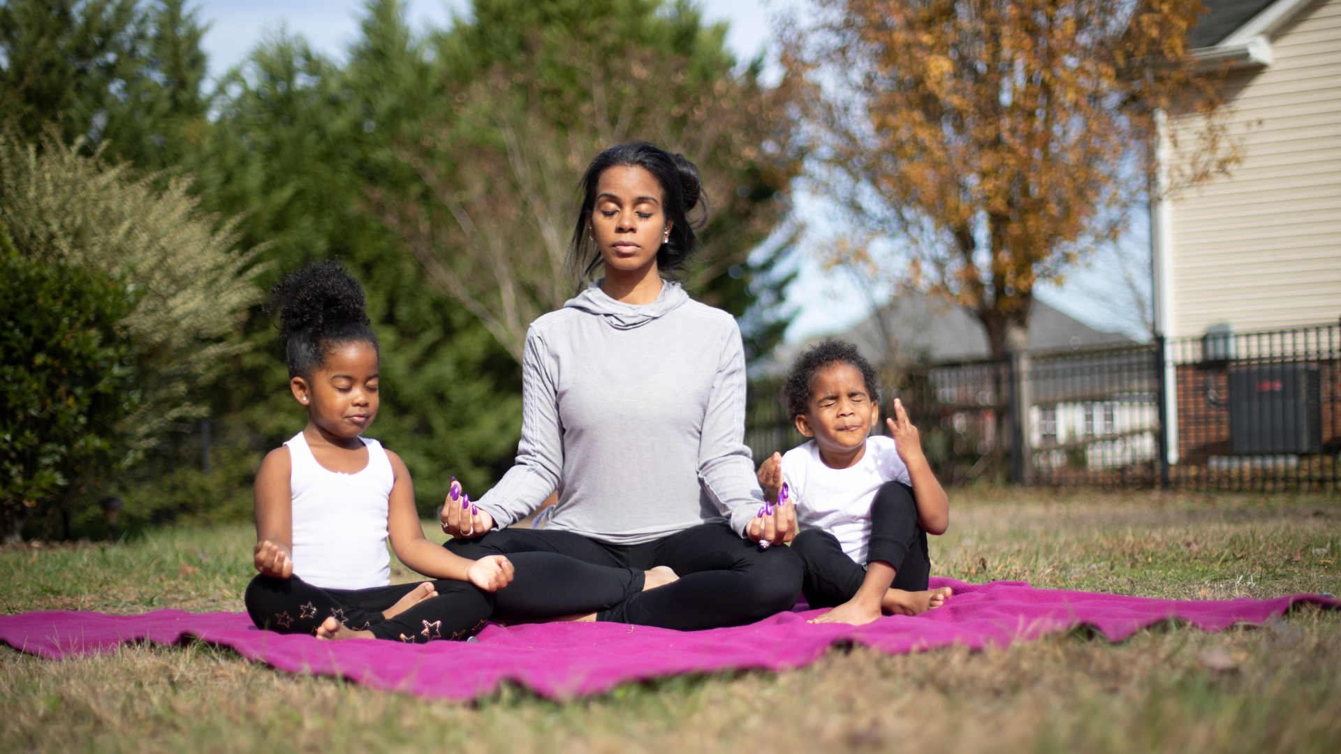 Free Family 15 min Bilingual Meditation (English &amp; Spanish)