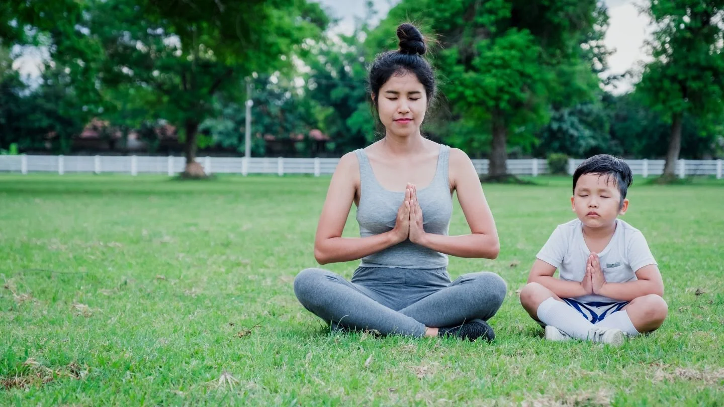 Free Family 15 min Bilingual Meditation (English &amp; Spanish) March