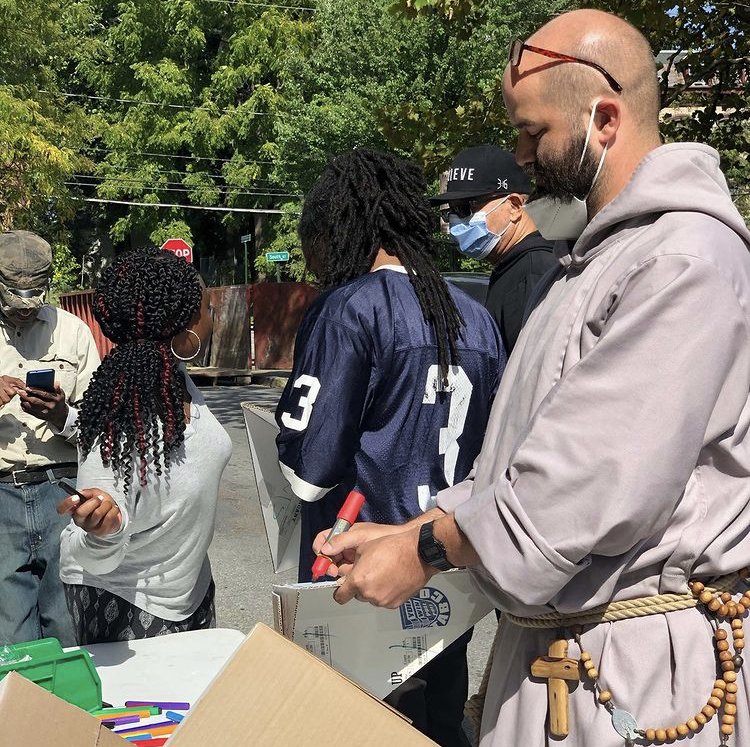  The Community Workshop held in October 2021 couldn’t have happened without our amazing partners — Love Your Block Grant, Paint &amp; Play, Awesome Newburgh, Hudson Valley Collaborative, Blacc Vanilla, and Holy Temple UHC Church. The design prompt wa