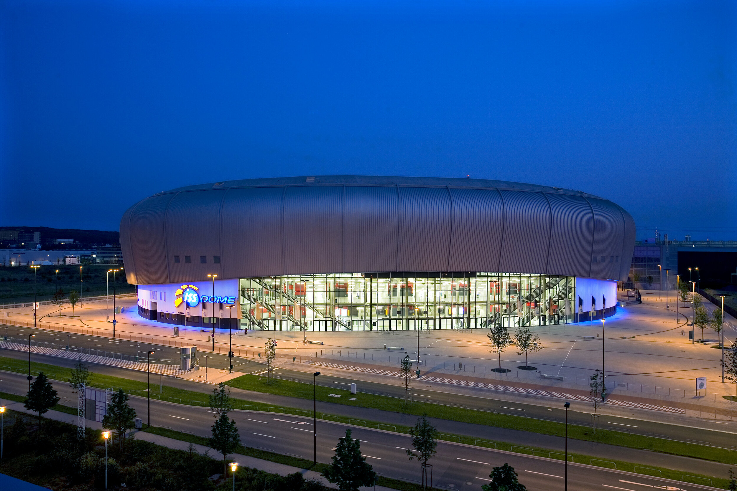 20070605-iss-dome-key-visual-05.jpg