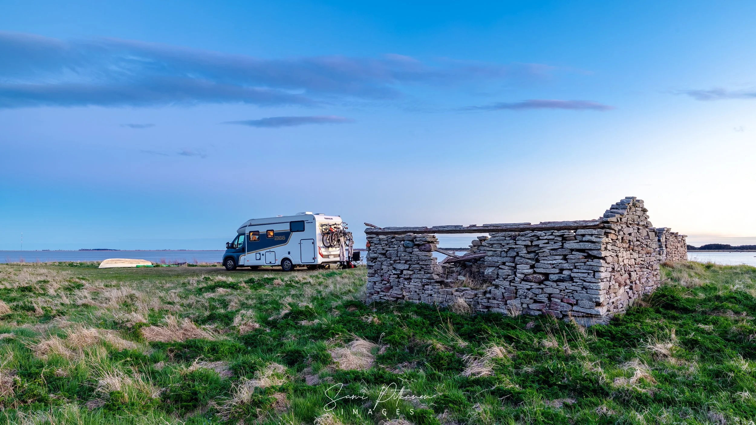 4L5A9015-2026-04-26-gotland-camper-samipitkanenimages-tag.jpg