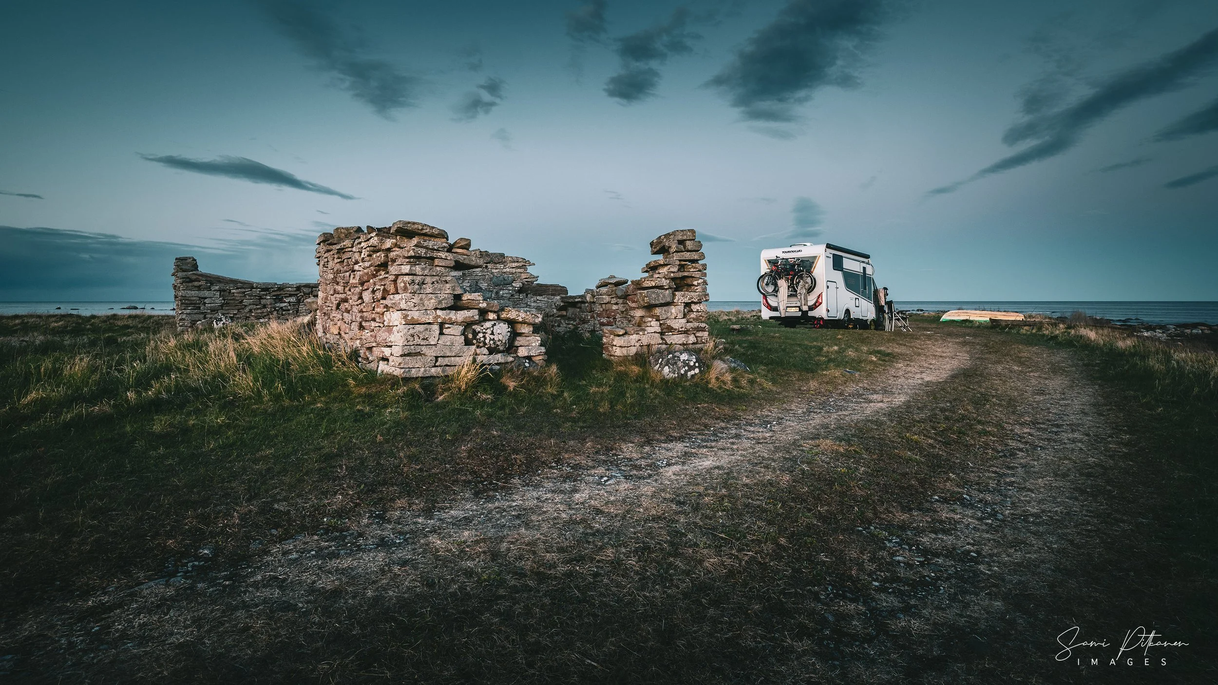 4L5A9006-2026-04-26-gotland-camper-samipitkanenimages-tag.jpg