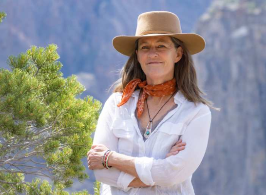 Amy Irvine, author