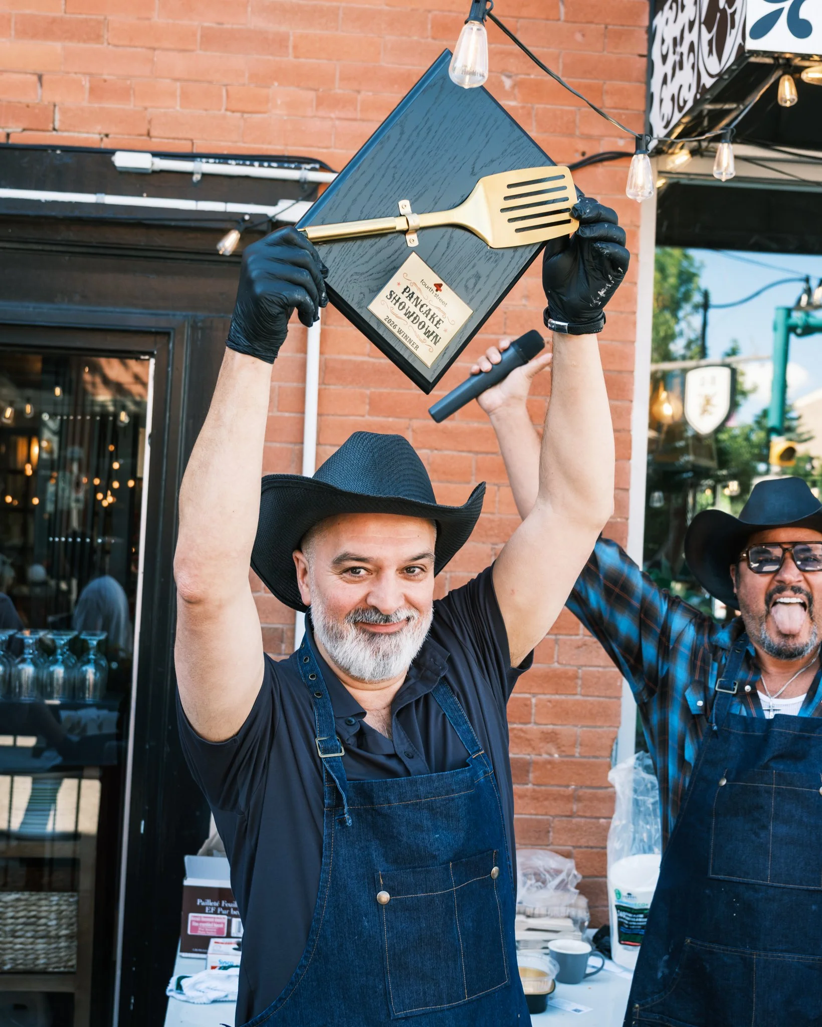 A massice congrats to this year's Golden Spatula Award winners @bodegabysabor, and our fan-favourite Golden Whisk Award winners @bmocanada 🥳
The 4th Street Pancake Showdown has always been an opportunity for local businesses to give back to the comm