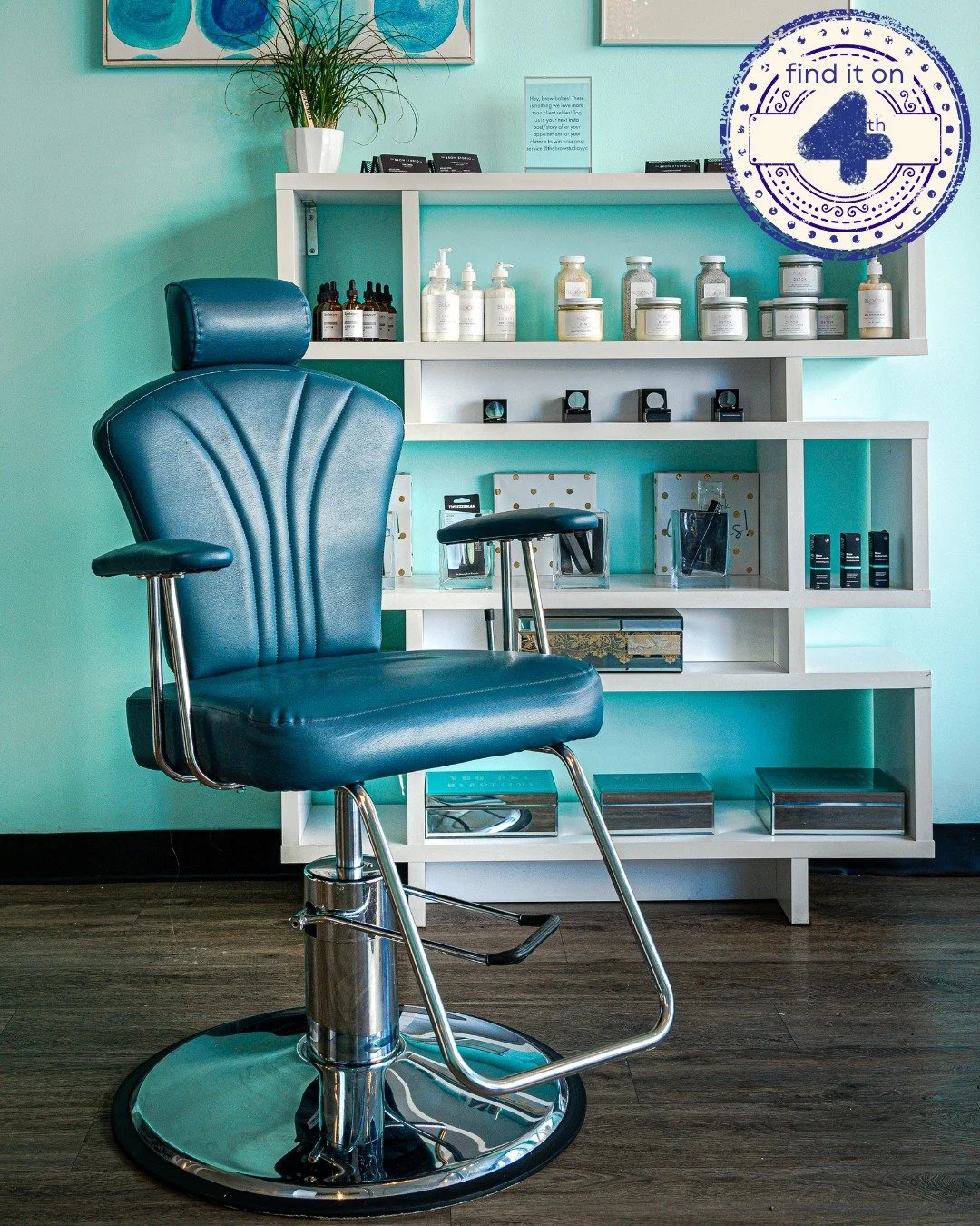Self-care isn't just about hair salons - sometimes its tacking ✨the other hair on your body✨ 
Get shaped-up at @thebrowstudioyyc, or check in with your local &lsquo;vagicians&rsquo; at @mission_foxybox 👀
If that&rsquo;s not your thing, you can alway