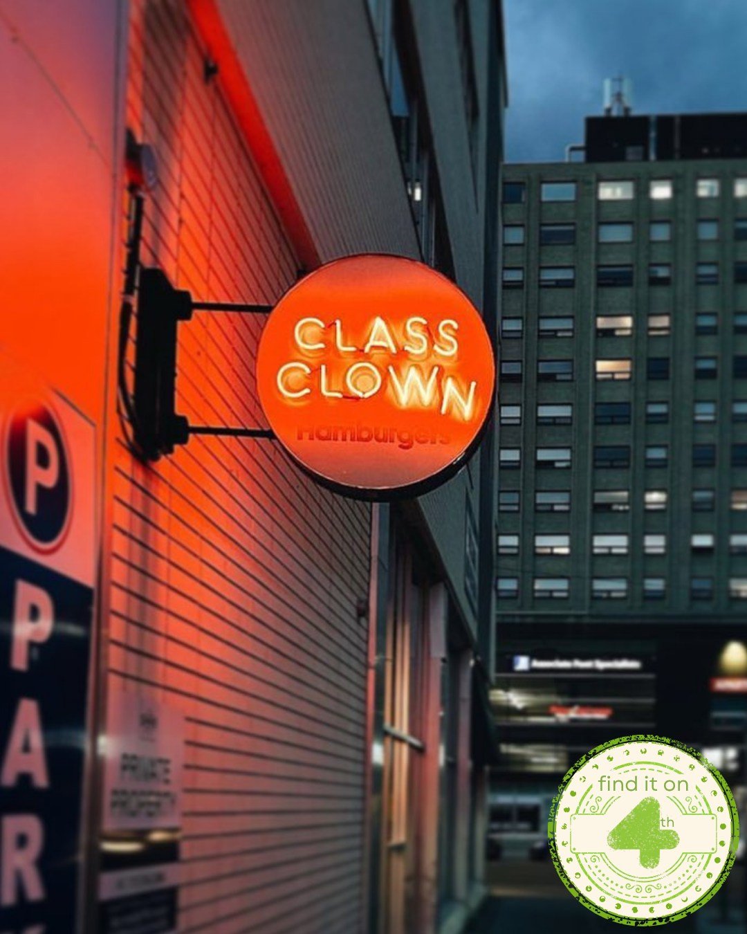 Date night doesn't have to break the bank 🤑
Craving a burger? @classclownhamburgers has the perfect retro vibe to make you feel cosy and boujee all at once 🥰 while @joyceon4th_yyc, @elephantcastleyyc and @theunicornon4 are amazing places to get to 