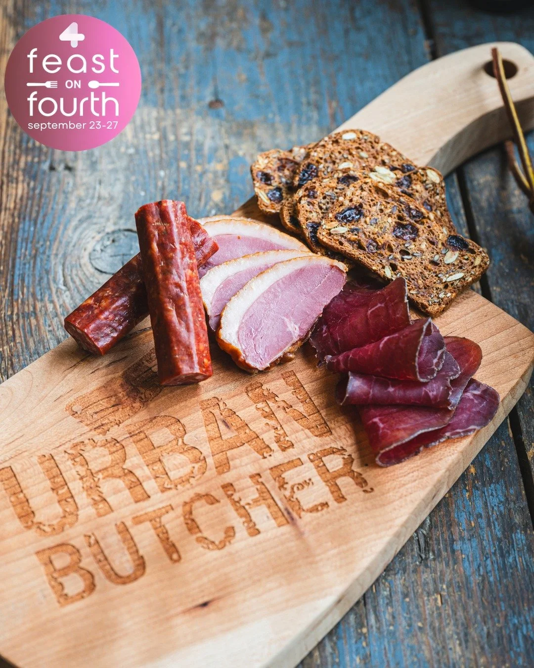 Meat Lover's Dream 🤩
@urbanbutcheryyc might be the best spot in Calgary for top-quality meat, and as part of Feast on Fourth (last day September 27) they've got a special box for JUST $10 🤑 filled with:
⭐ Mild Beef Pepperoni
⭐ Air-Dried Bison
⭐ Smo